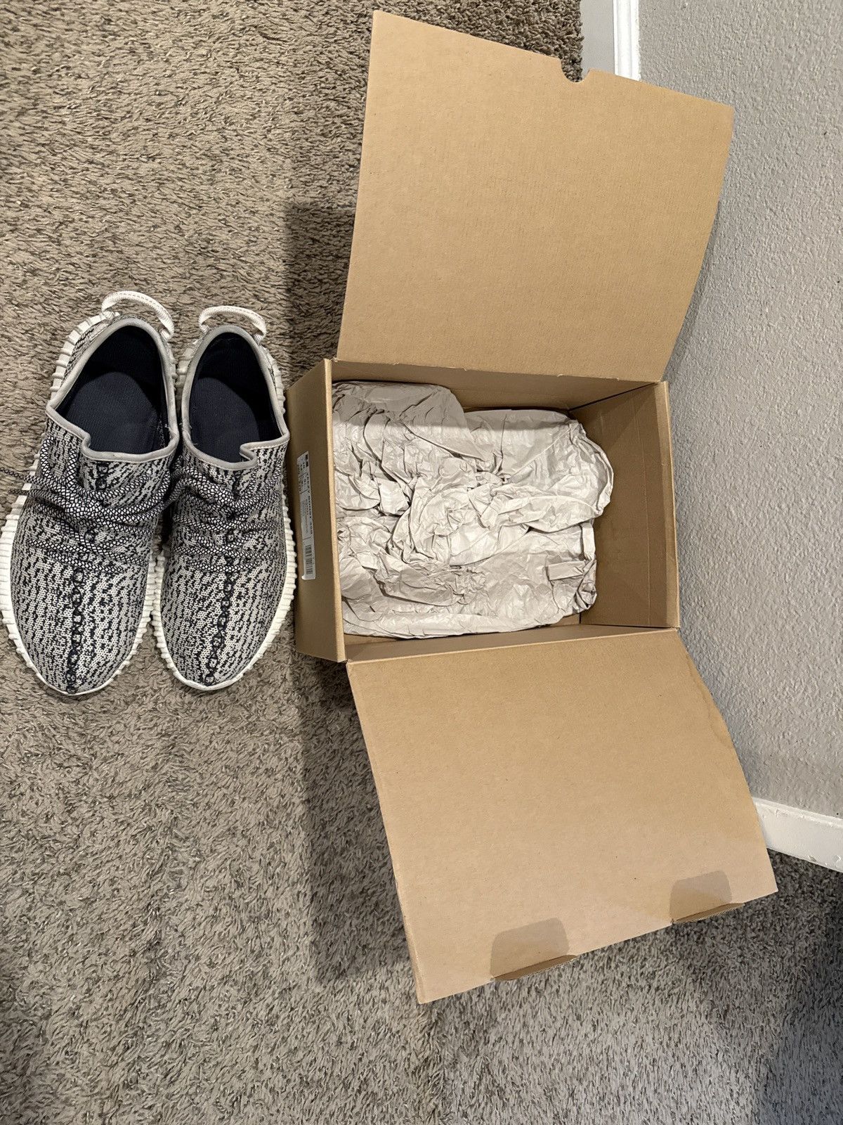 Adidas Adidas Yeezy Boost 350 Turtle Dove 2015 Size US 10 / EU 43 - 12 Thumbnail