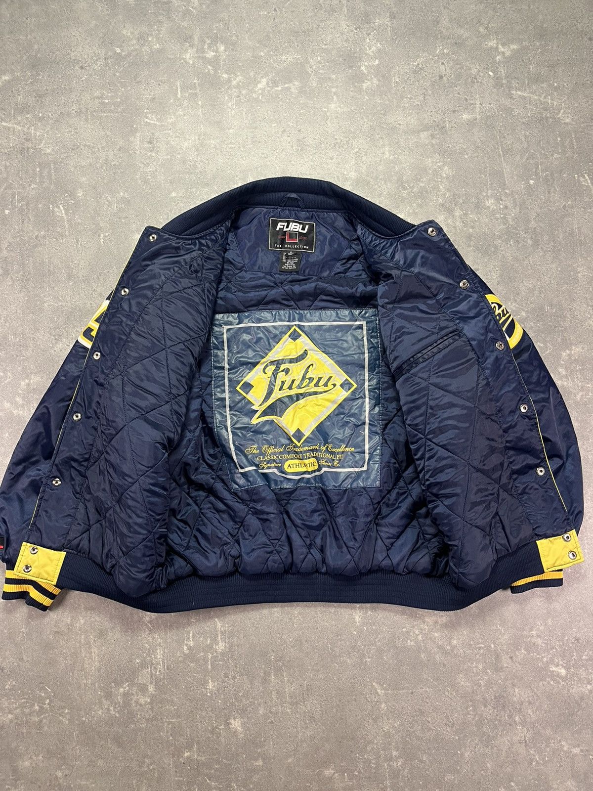 Fubu 90s Fubu Vintage Big Logo Made OG Bomber Jacket XL XXL Rare Size US XL / EU 56 / 4 - 15 Thumbnail
