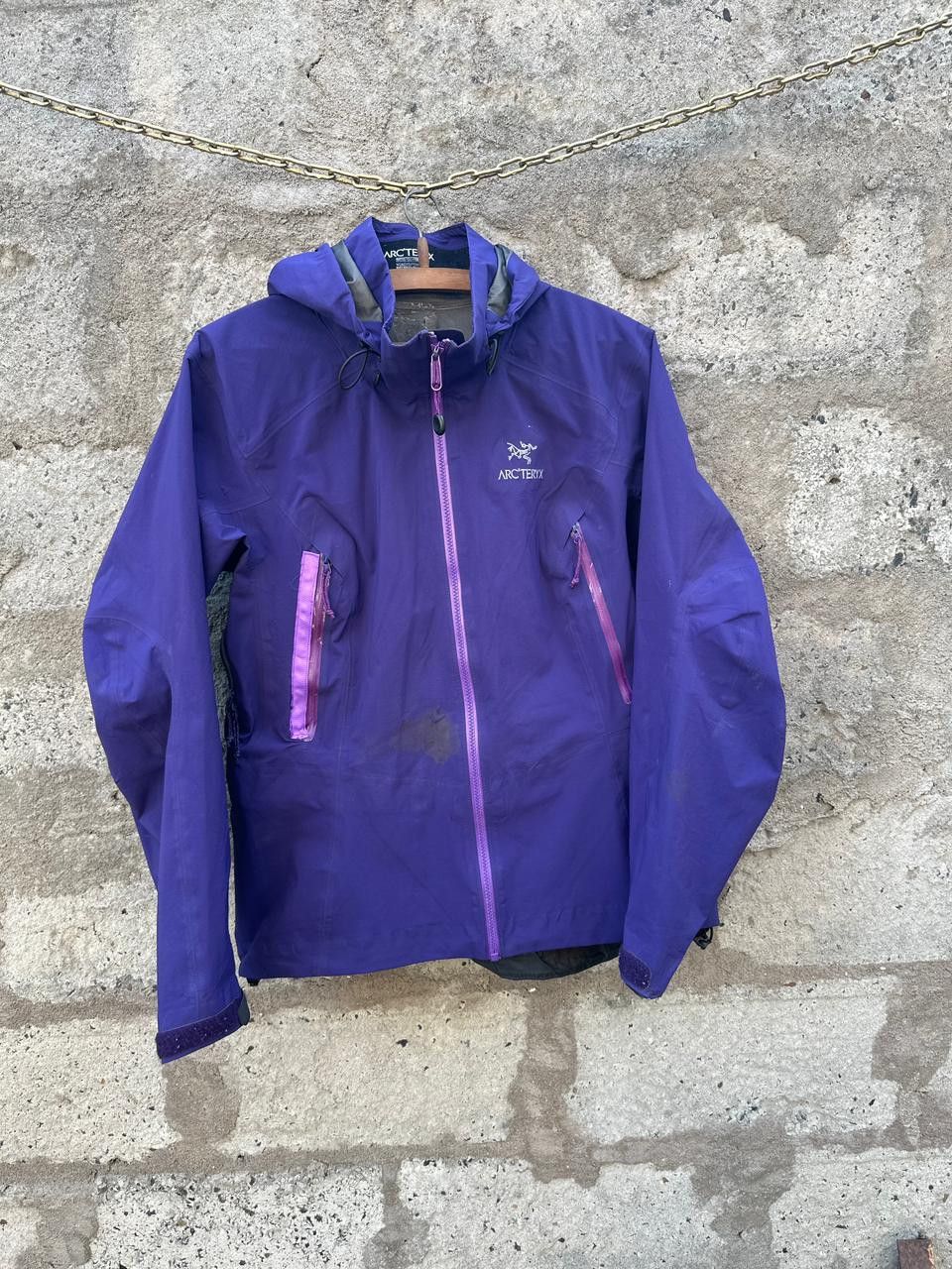 Arc'teryx Arc’teryx Gore-Tex Shell Jacket – Purple Size US L / EU 52-54 / 3 - 1 Thumbnail