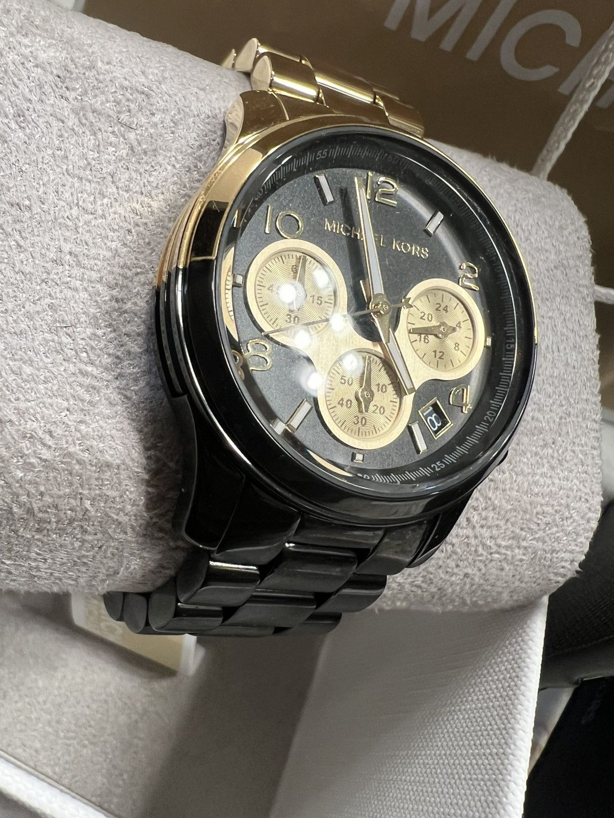 Michael Kors MICHAEL KORS Two-Tone Watch & Cooper Saffiano Leather Wallet Size 38 - 2 Thumbnail