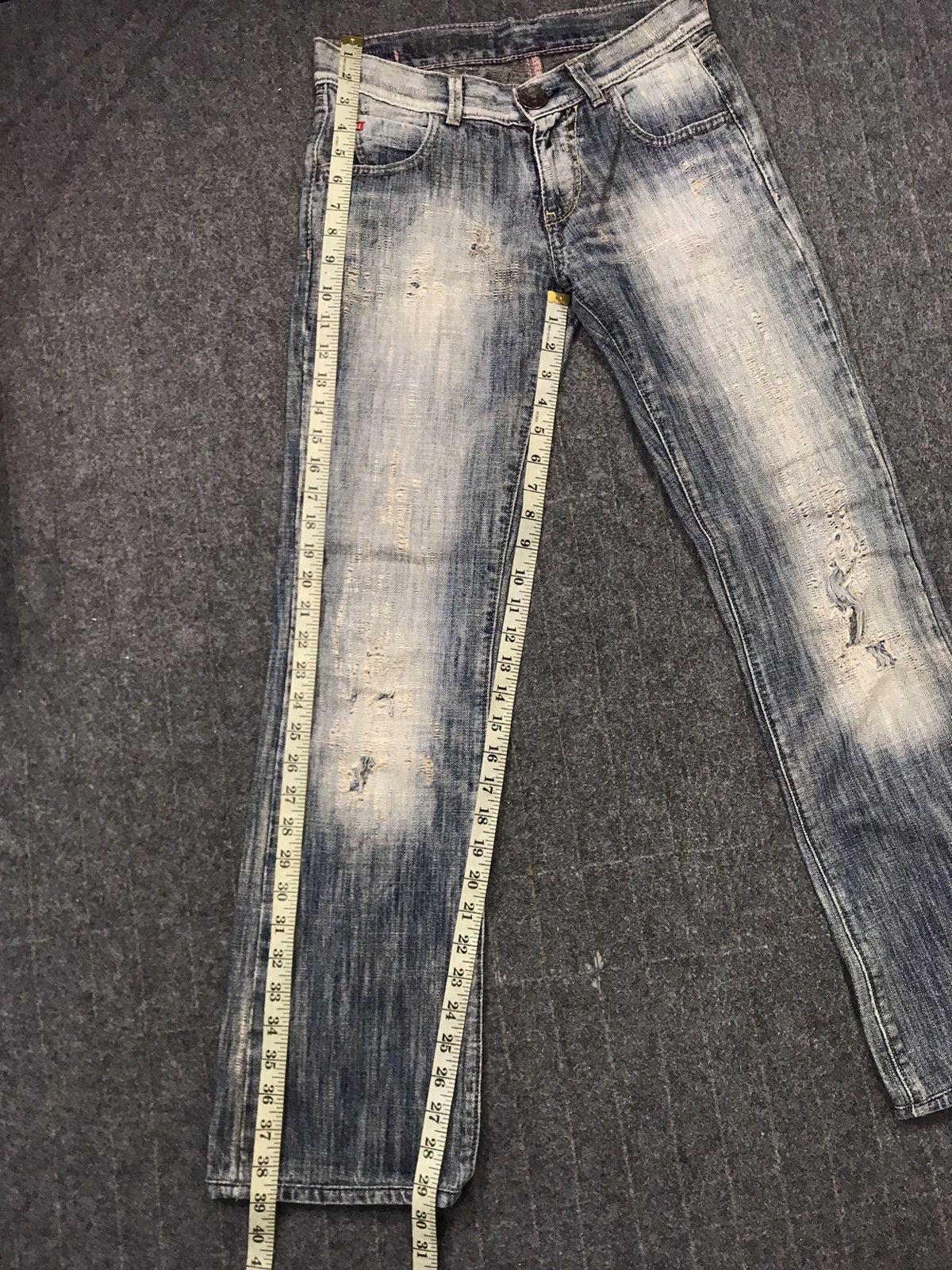 Miss Sixty Miss Sixty Distressed Indigo Denim Jeans Relaxed Tapered Size 27" / US 4 / IT 40 - 17 Thumbnail