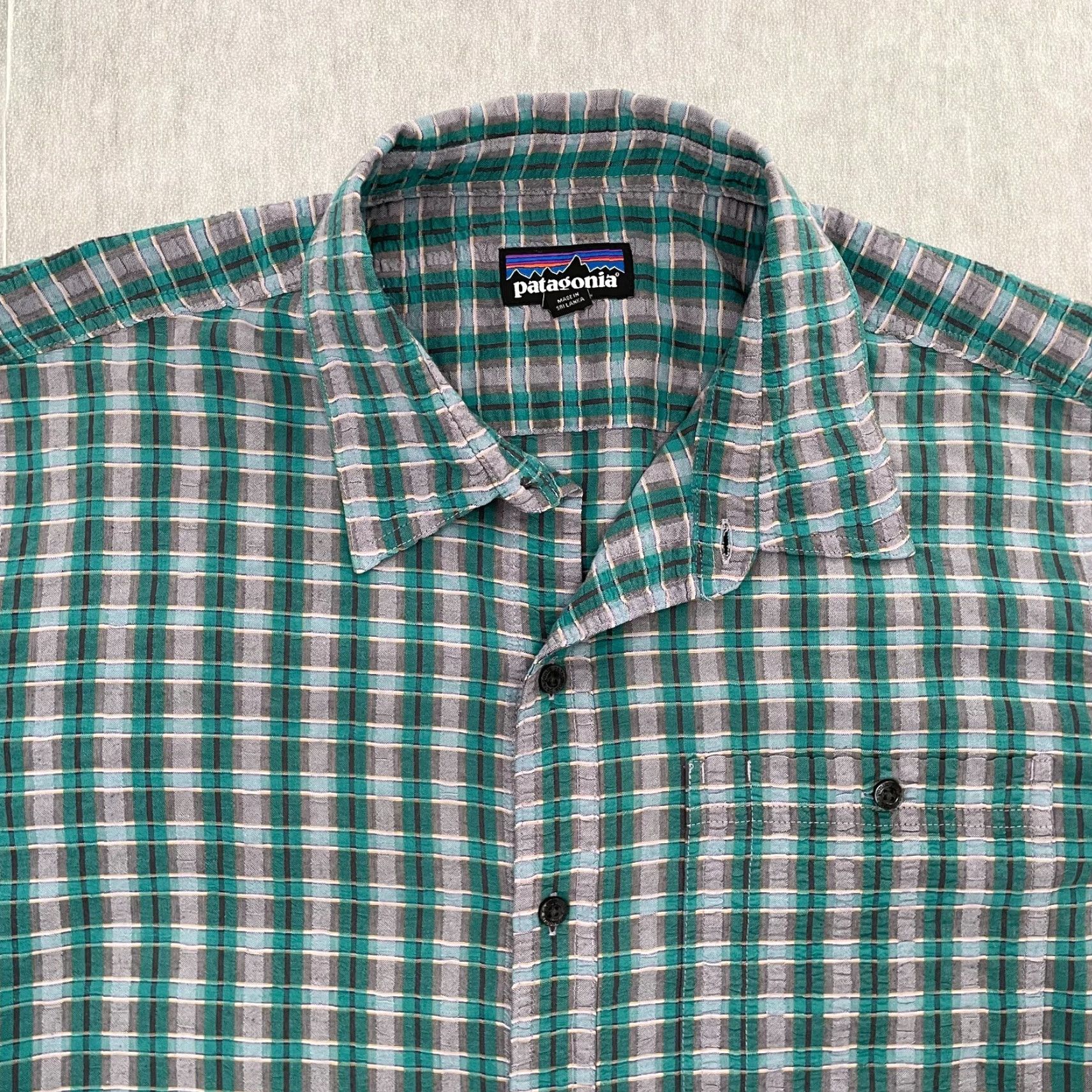 Patagonia Patagonia Men's Large Green Gray Shirt Button-Up Short Sleeve Plaid Logo Casual Travel Size US L / EU 52-54 / 3 - 3 Thumbnail