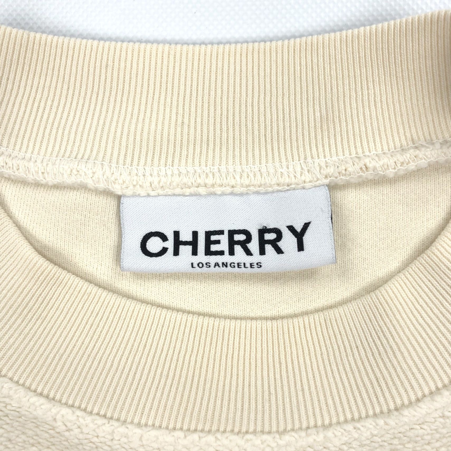 Vintage Cherry Los Angeles Men's XL Cream Embroidered Crew Neck Sweatshirt Pullover USA Sweatshirt Size US XL / EU 56 / 4 - 5 Thumbnail