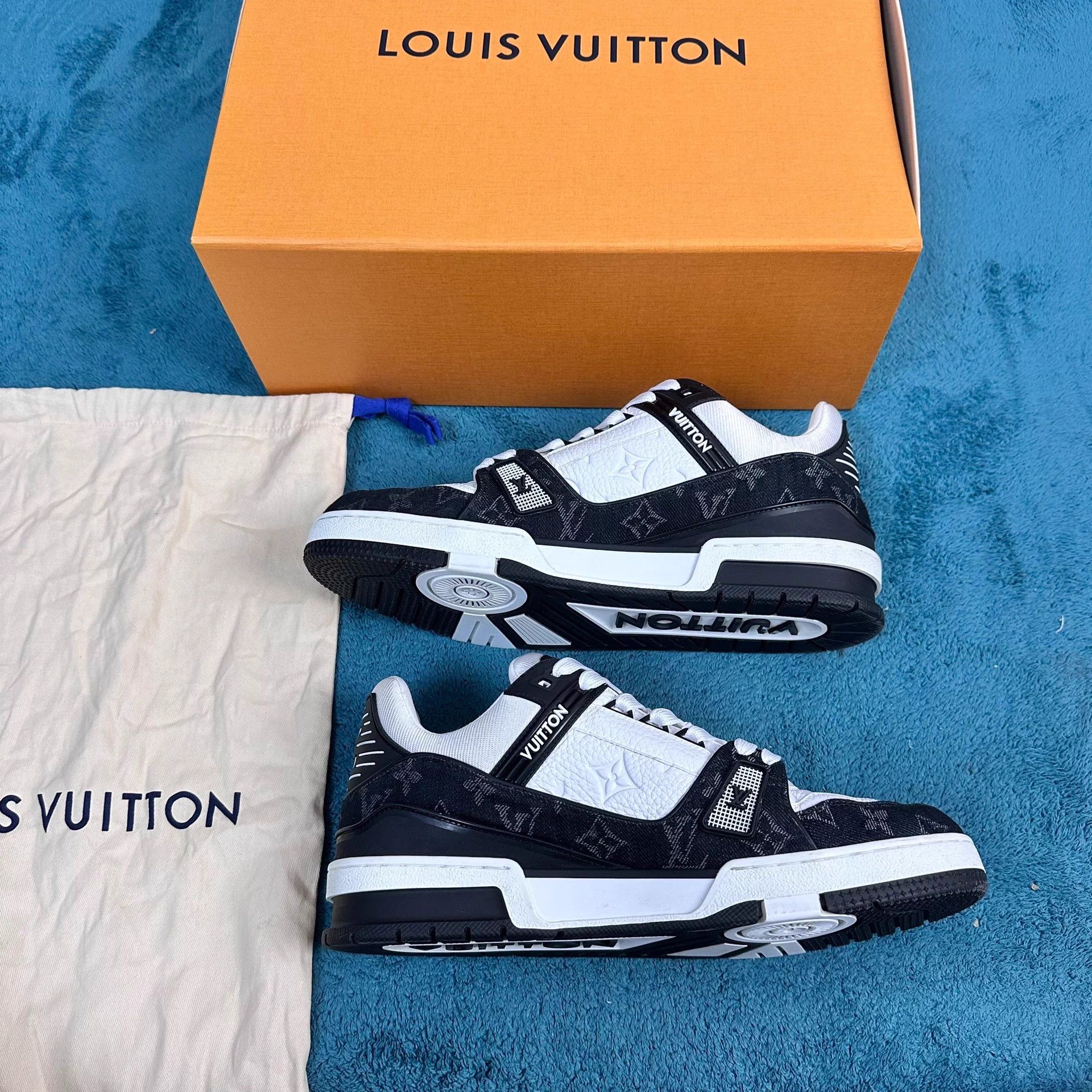Louis Vuitton LV Trainer Panda All Over Print Denim Size US 8 / EU 41 - 3 Thumbnail