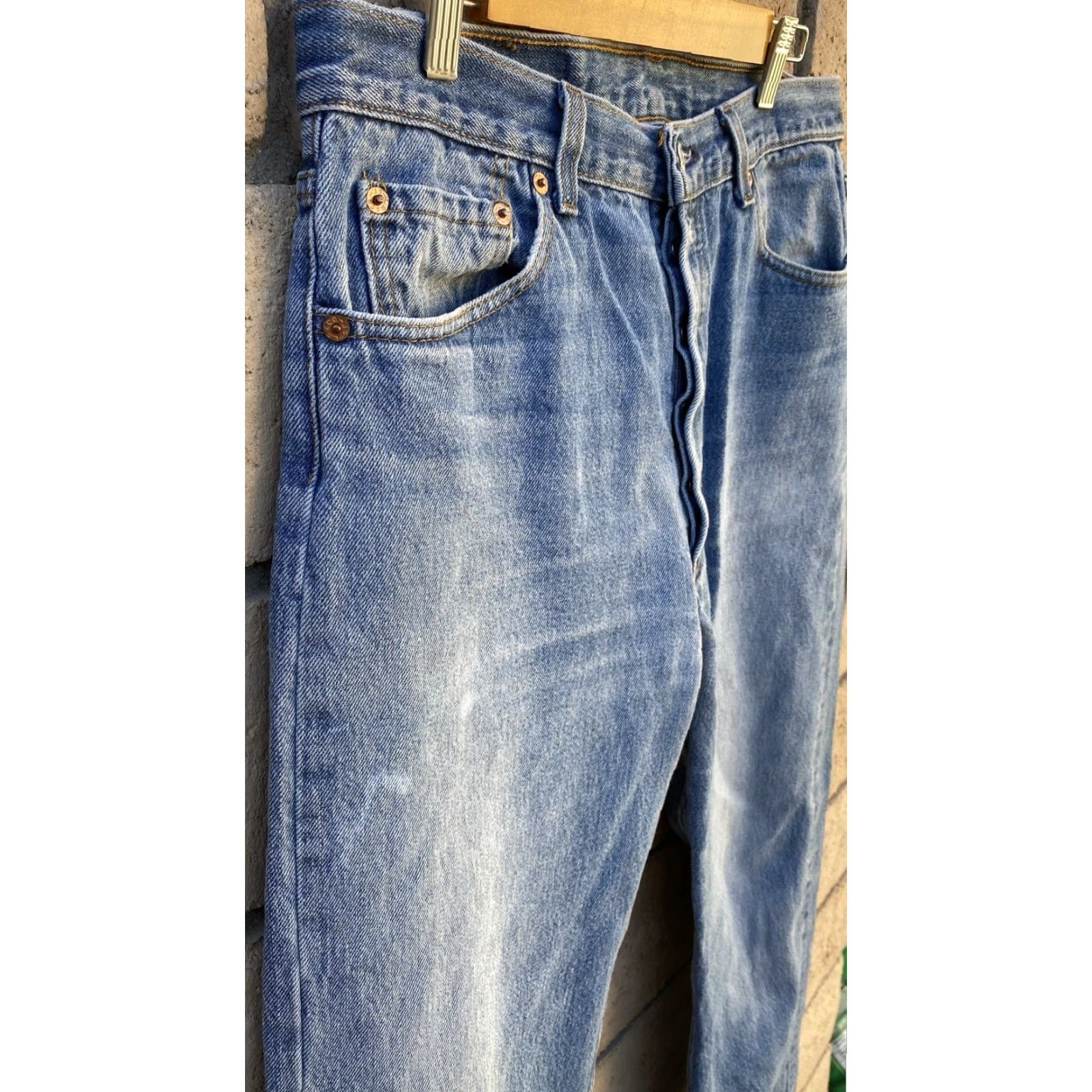 Levi's VINTAGE Levi’s 501 Jeans Distressed From Wear Fade Bleach Spots Stains W 36 L 34 Jeans Mens Denim Blue 501 Cowboy Distressed See Pics Size US 36 / EU 52 - 4 Thumbnail