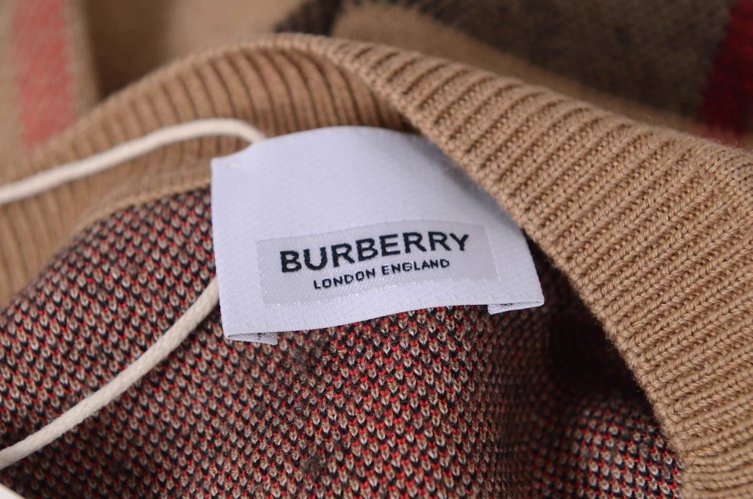 Burberry Burberry Short Sleeve T-Shirt Size M / US 6-8 / IT 42-44 - 3 Thumbnail