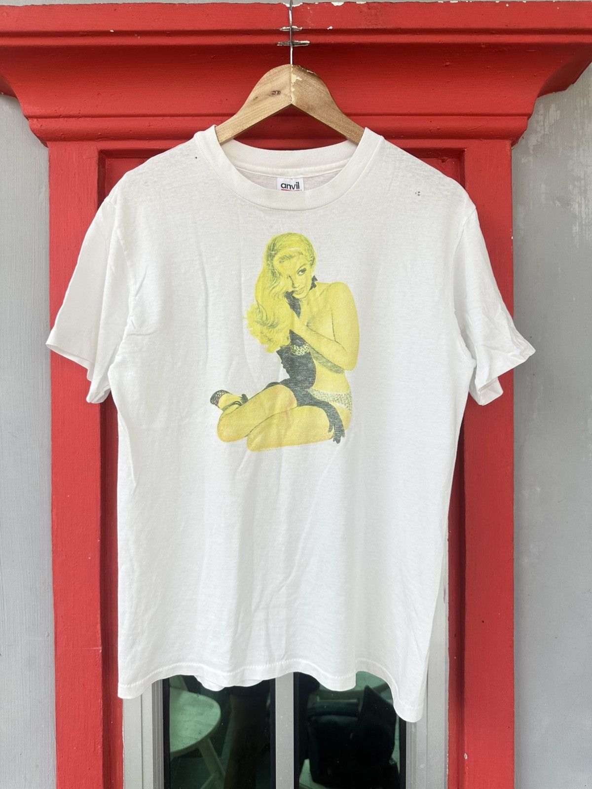 Vintage Vintage 90s Sexy Model Retroactive Philadelphia USA Tee Size US M / EU 48-50 / 2 - 1 Thumbnail