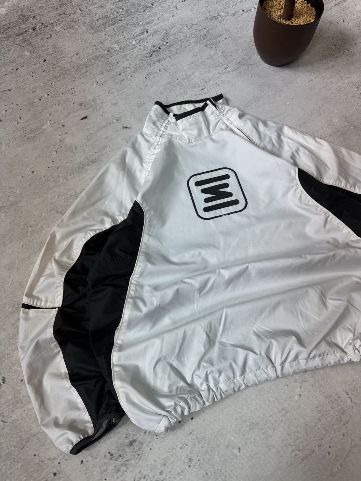 Nike × Vintage NIKE SHOX VINTAGE BASIC LOGO OVERSIZE BAGGY LIGHT JACKET Size US XL / EU 56 / 4 - 2 Thumbnail