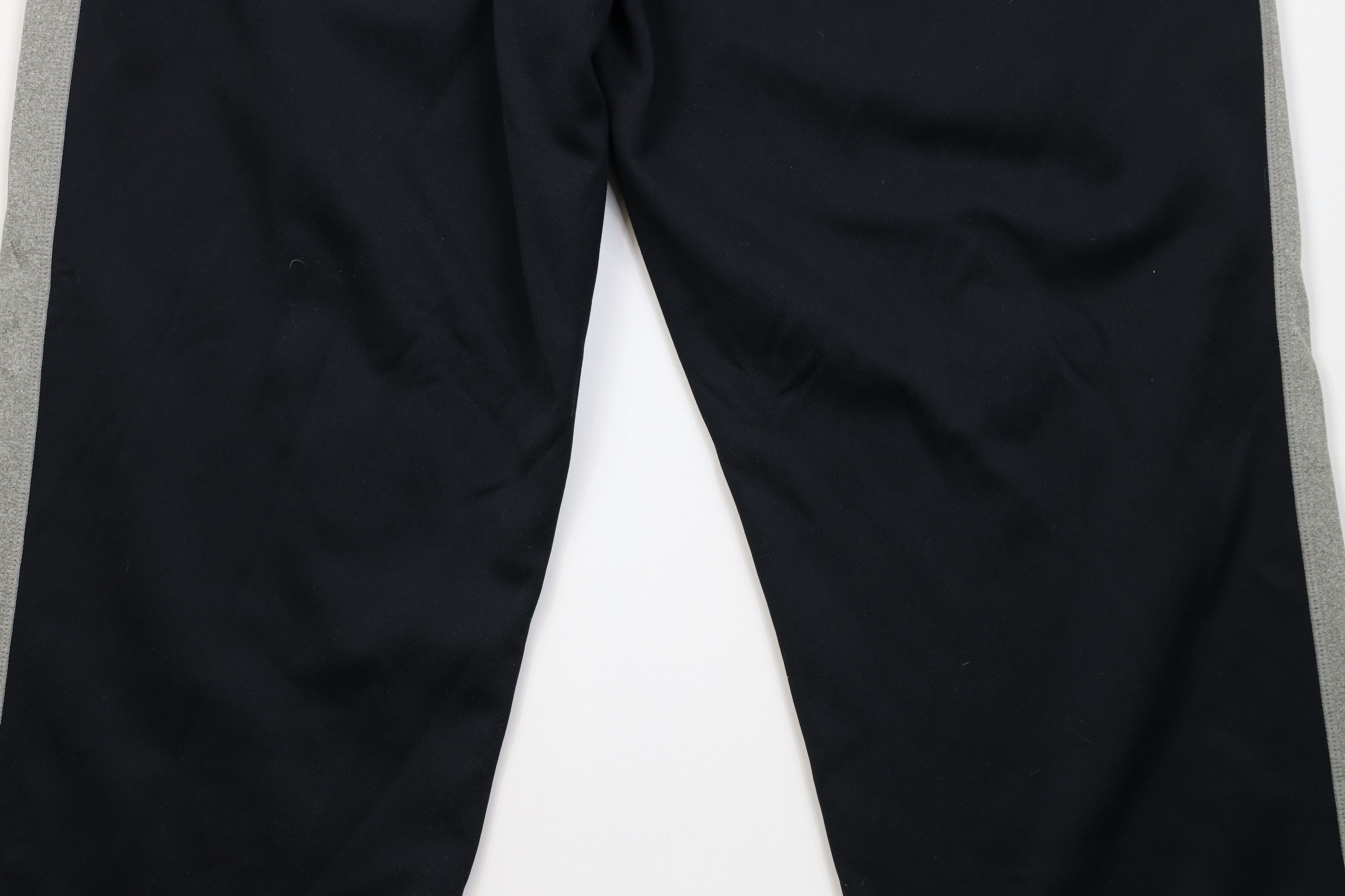 Nike Vintage Y2K Nike Therma Fit Mini Swoosh Wide Leg Sweatpants Size US 38 / EU 54 - 13 Thumbnail