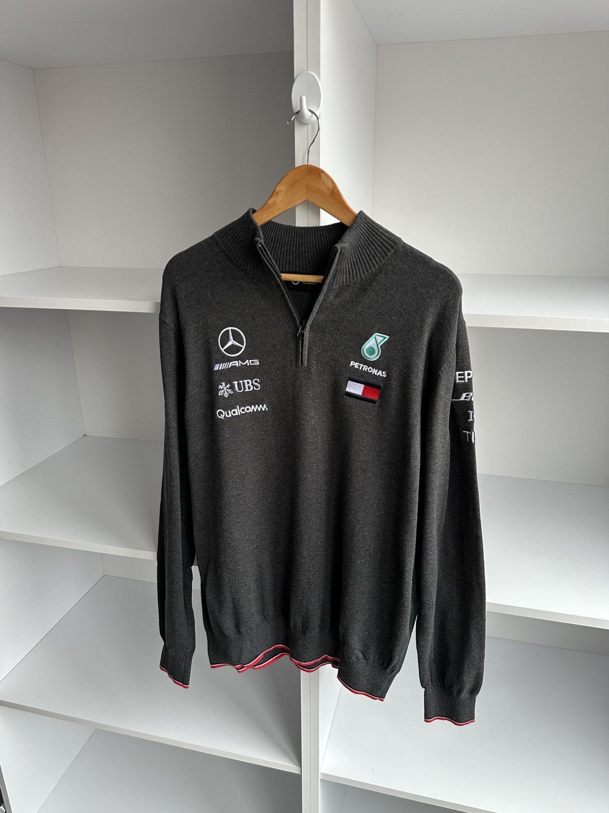 Formula 1 × Vintage Vintage AMG Petronas Motosport Racing Sweater Size US XL / EU 56 / 4 - 3 Thumbnail