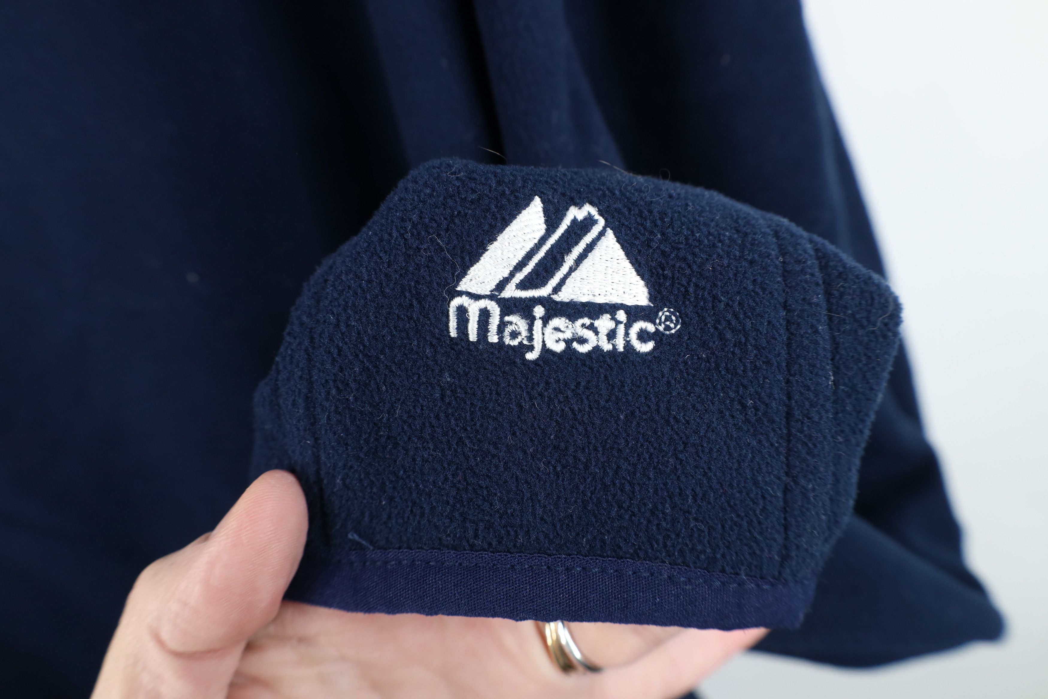 Majestic Vintage 90s Majestic Cleveland Baseball Fleece Sweater Size US XXL / EU 58 / 5 - 4 Thumbnail