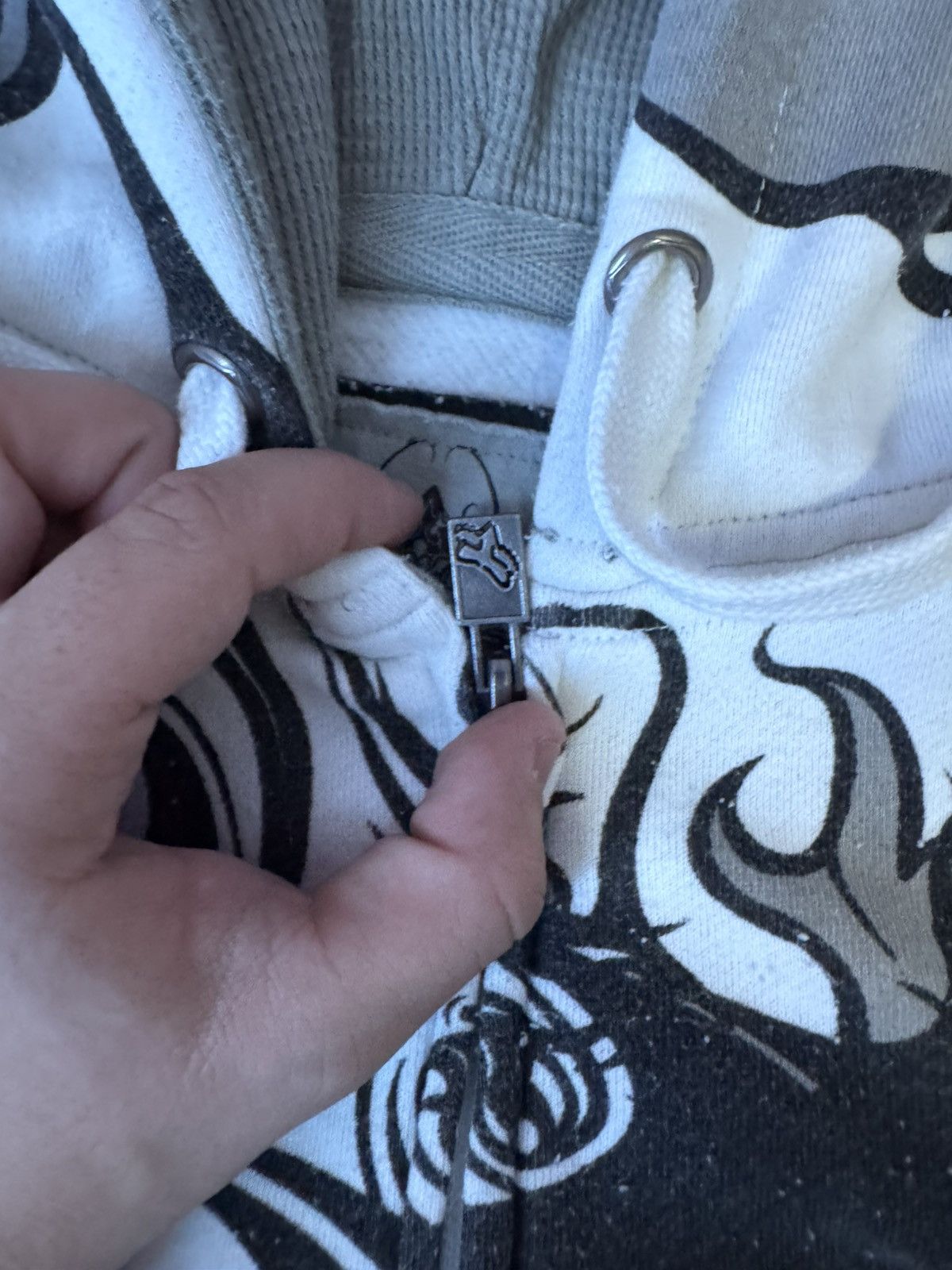 Fox Racing × Vintage Y2K Sasquatch Spell Out Embroidered Logo Hoodie Size US M / EU 48-50 / 2 - 5 Thumbnail