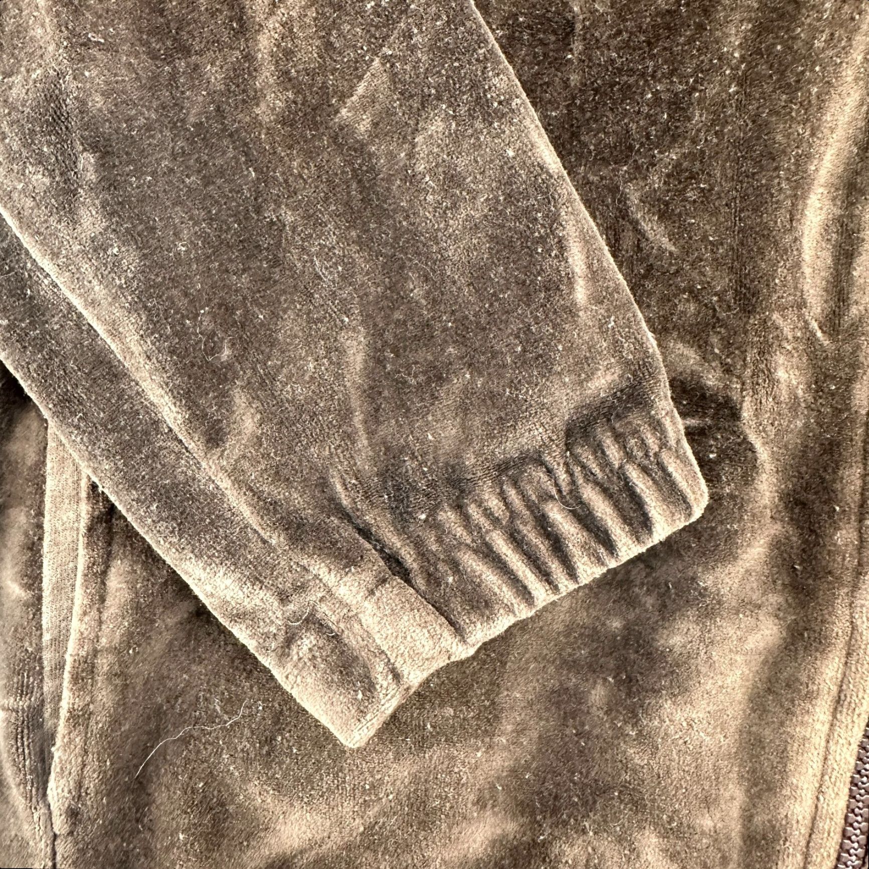 Velour VINTAGE Velour Hoodie Womens Small Brown Velour Velvet Full Zip Jacket USA 90s Size S / US 4 / IT 40 - 5 Thumbnail