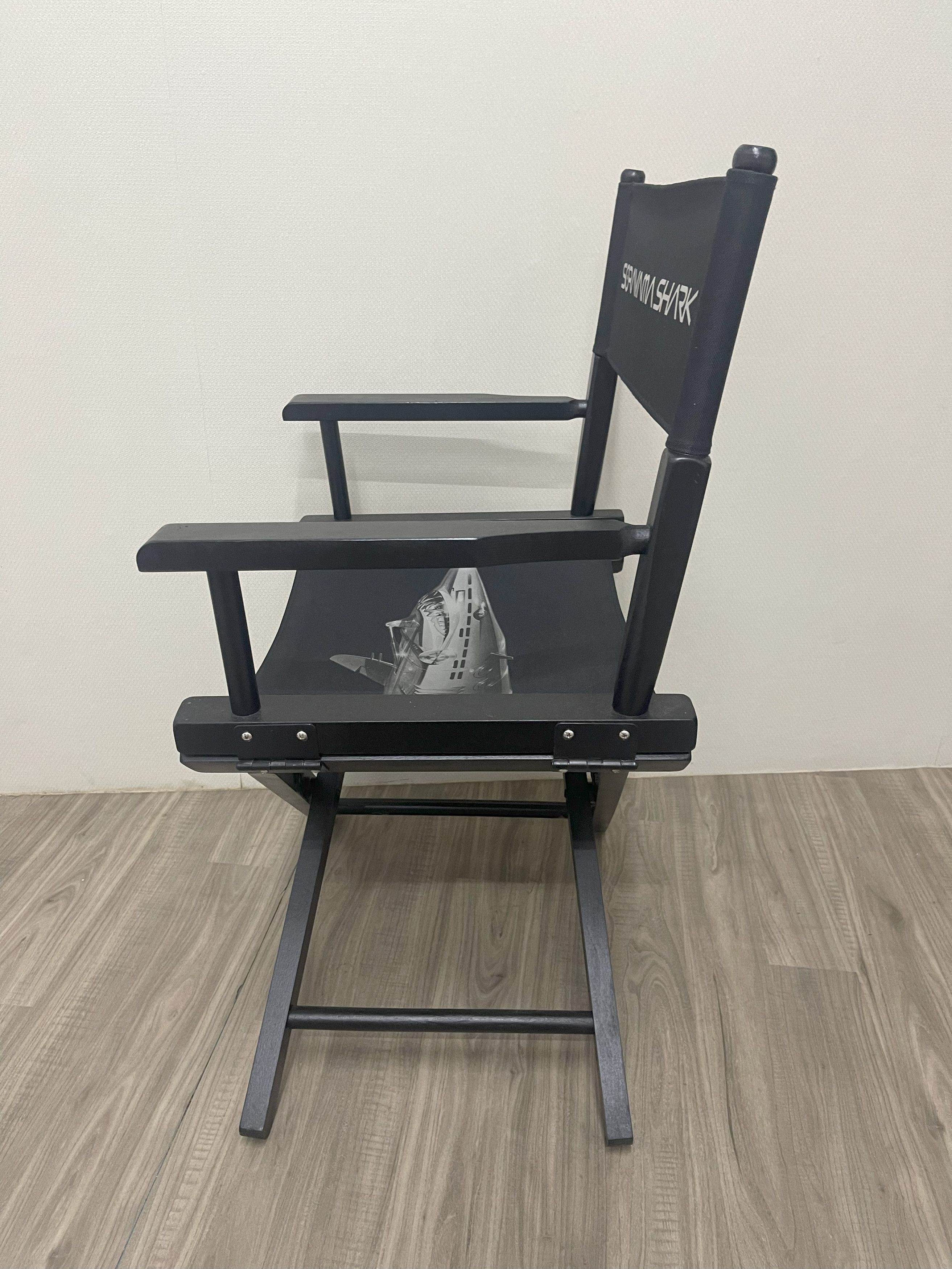 Club Sorayama Hajime Sorayama Shark Director Chair Size ONE SIZE - 4 Thumbnail