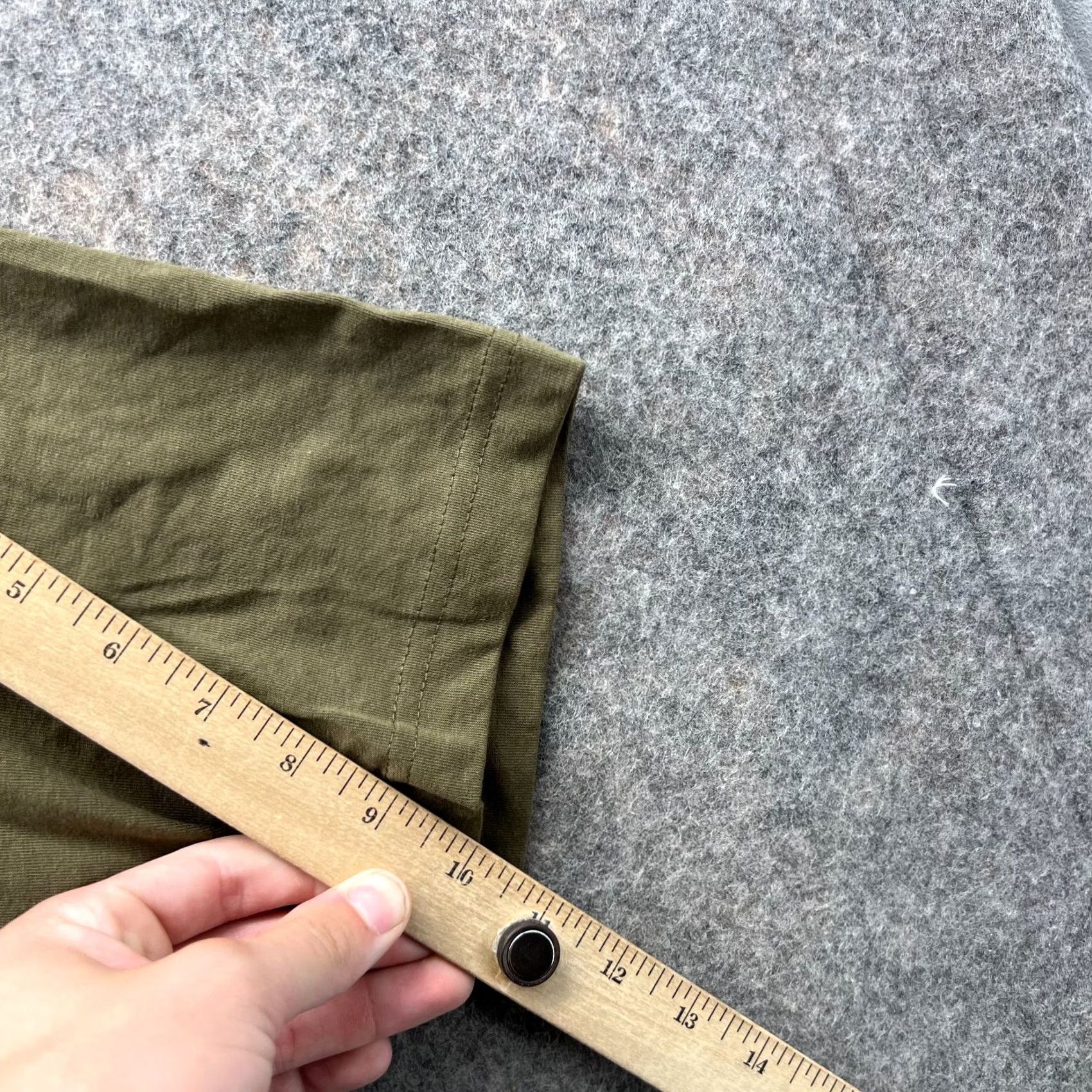 Eddie Bauer VINTAGE Eddie Bauer Shirt Mens Large Green Olive Solid Crewneck Short Sleeve Lightweight Tee Top Mens Size US L / EU 52-54 / 3 - 5 Thumbnail