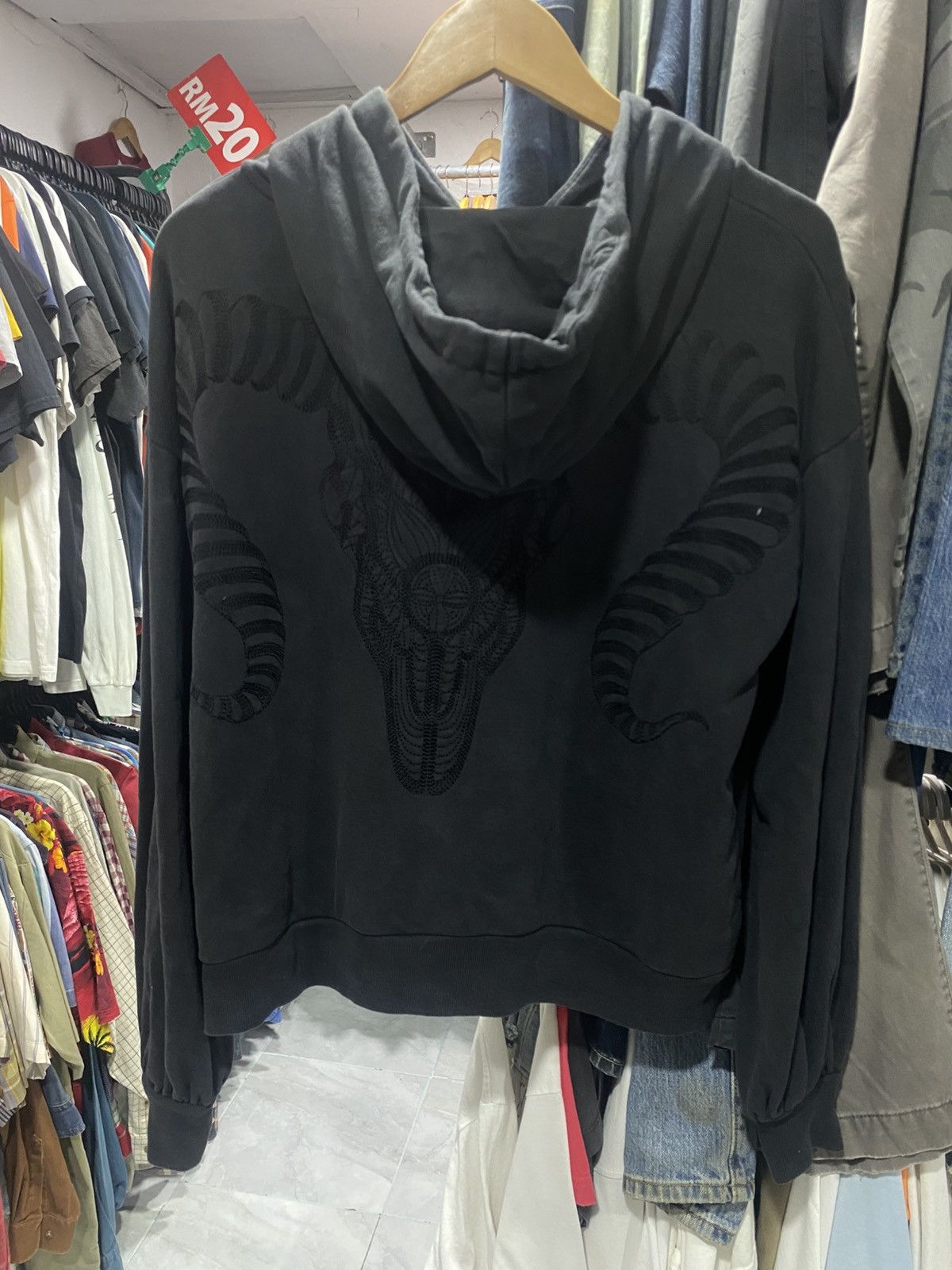Allsaints Vintage AllSaints Cornu Hoodie in Black with a Washed-Effect Size US S / EU 44-46 / 1 - 1 Thumbnail