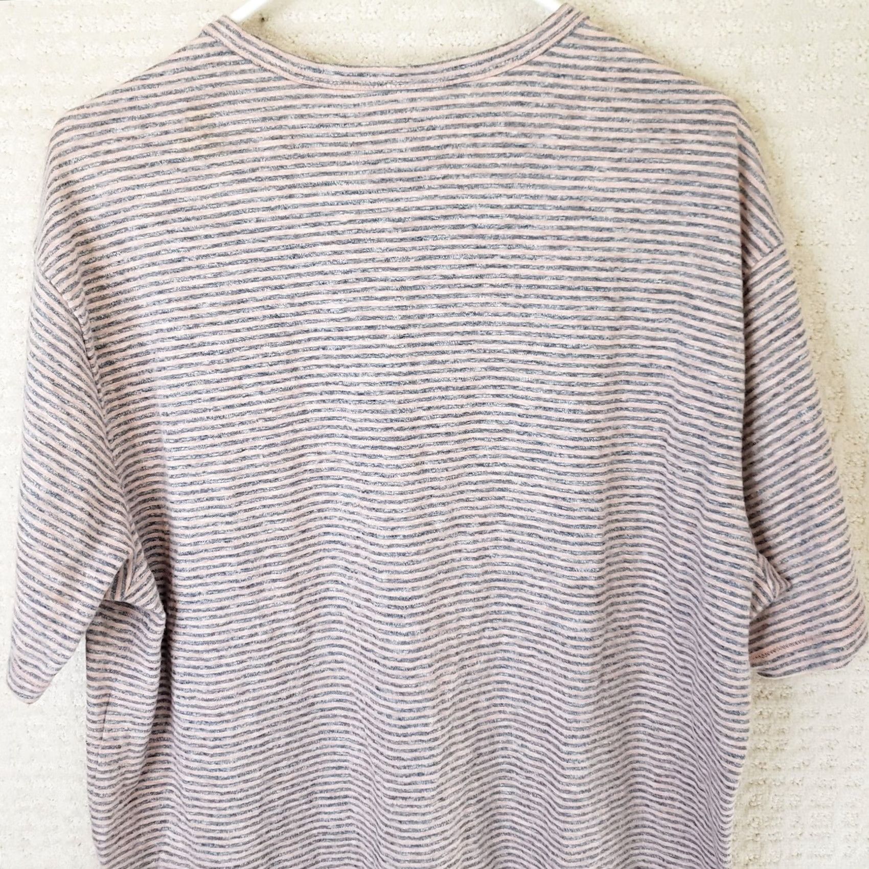 Vintage ROWM Shirt Men L Gray Peach Striped Crew Neck Short Sleeve Cotton Knit T-Shirt, Regular, All Seasons, Easy Care, Rowm Labels & Logos Size US L / EU 52-54 / 3 - 6 Thumbnail