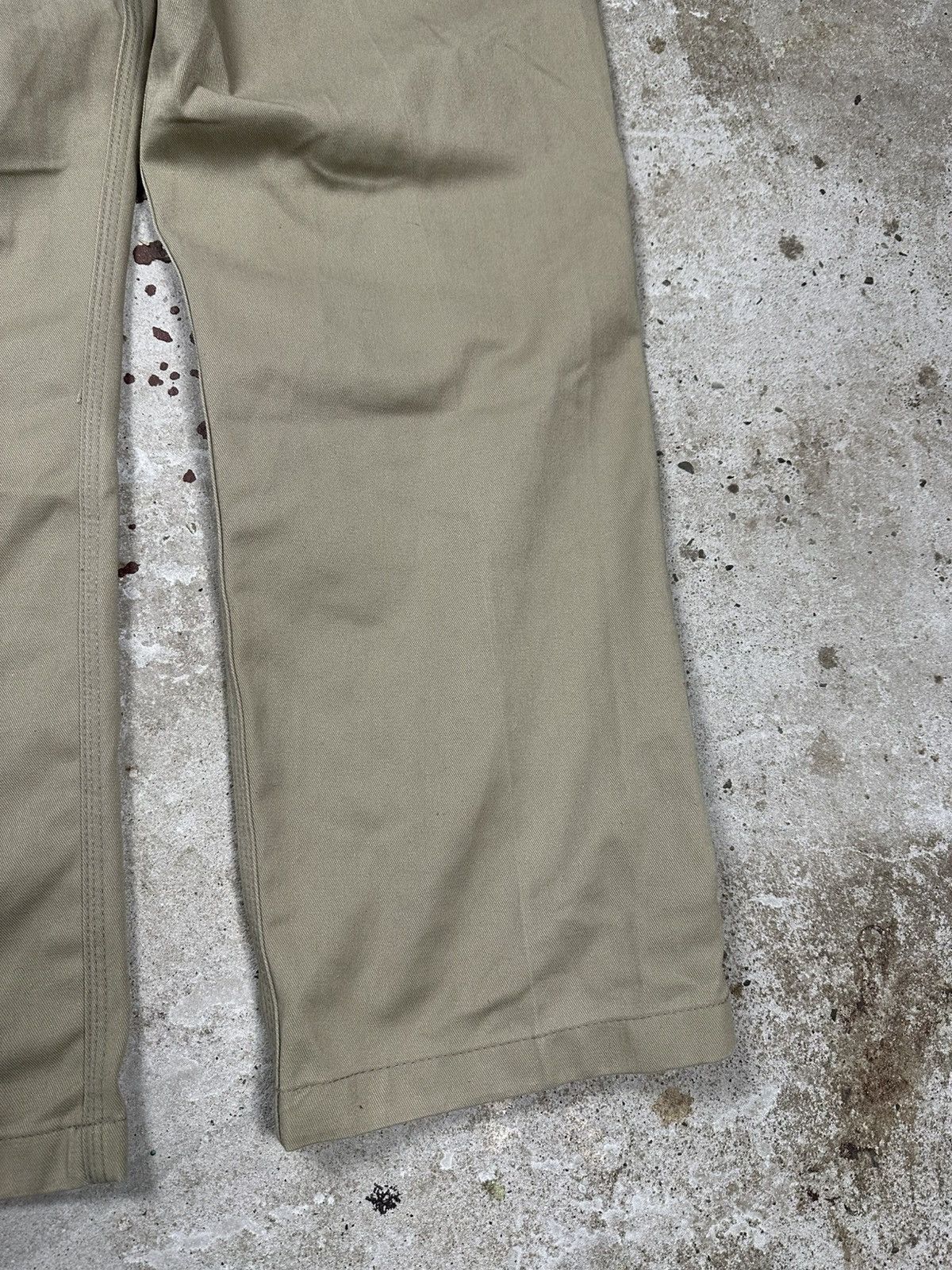 Carhartt × Vintage Vintage 90s Carhartt OG Workwear Beige Distressed Pants Size US 33 - 11 Thumbnail