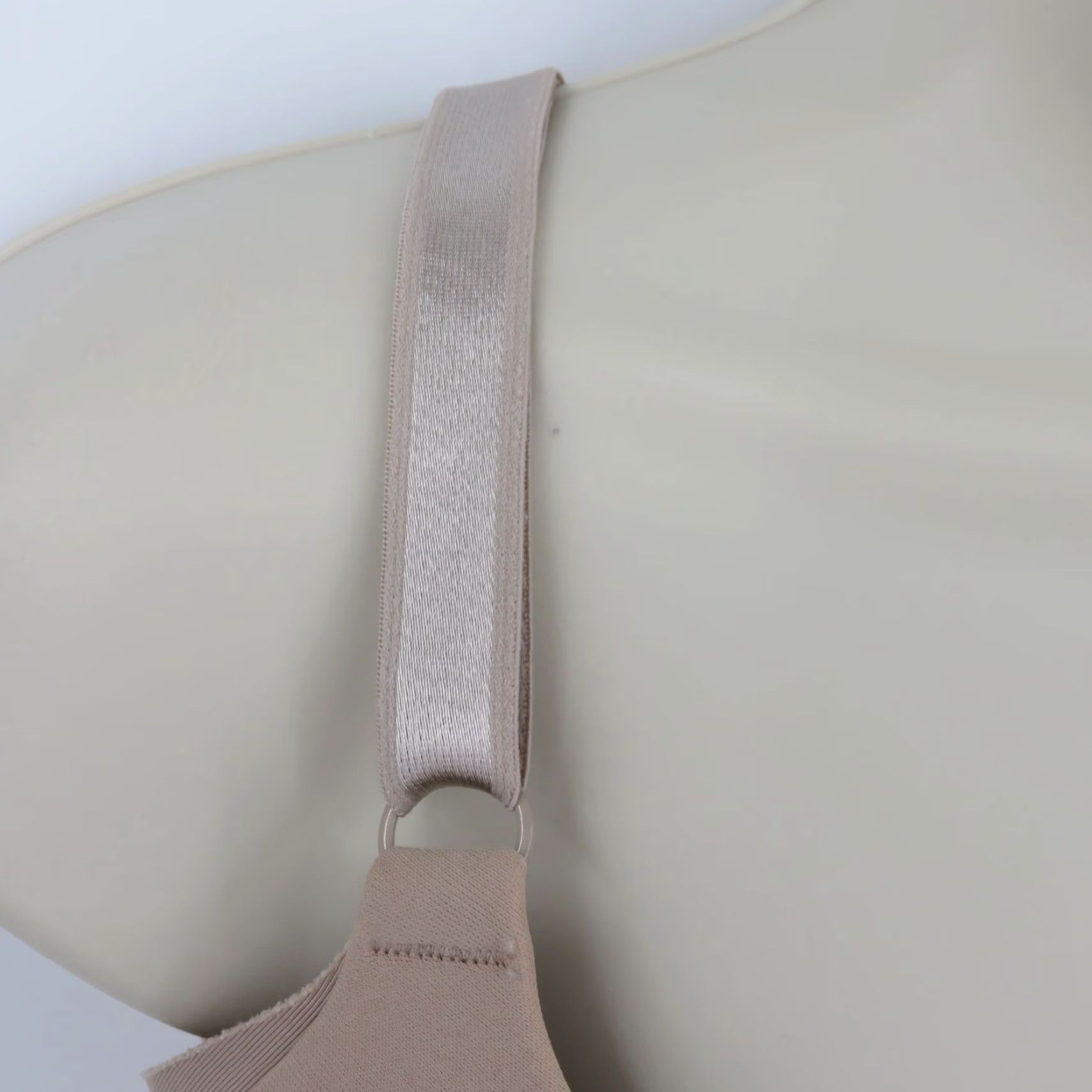 Vintage Warners 38C 01356 No Side Effects Full Coverage Underwire Bra Solid Beige Lined Size ONE SIZE - 2 Thumbnail