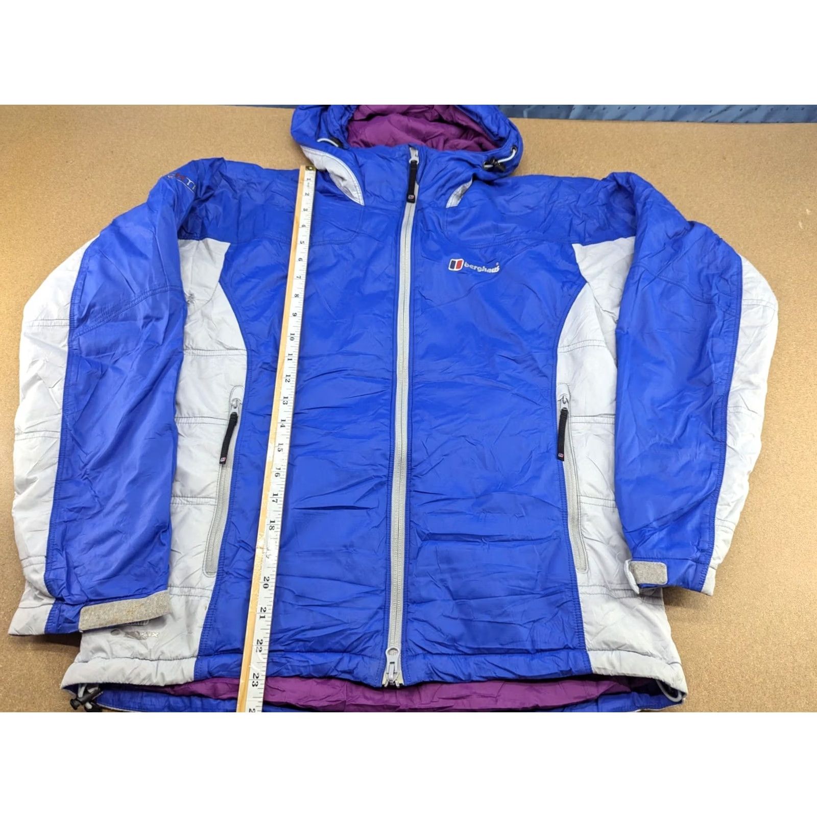 Berghaus Berghaus Extrem Womens Jacket Sz 12 Outdoor Hooded Primaloft Blue White Multicolor Water Resistant Full Zip Softshell Jacket Womens Size XL / US 12-14 / IT 48-50 - 7 Thumbnail