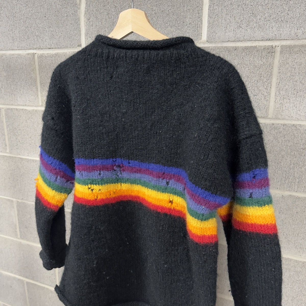 Vintage Vintage Distressed Rainbow Striped Knit Sweater ERD Grunge Size US L / EU 52-54 / 3 - 8 Thumbnail