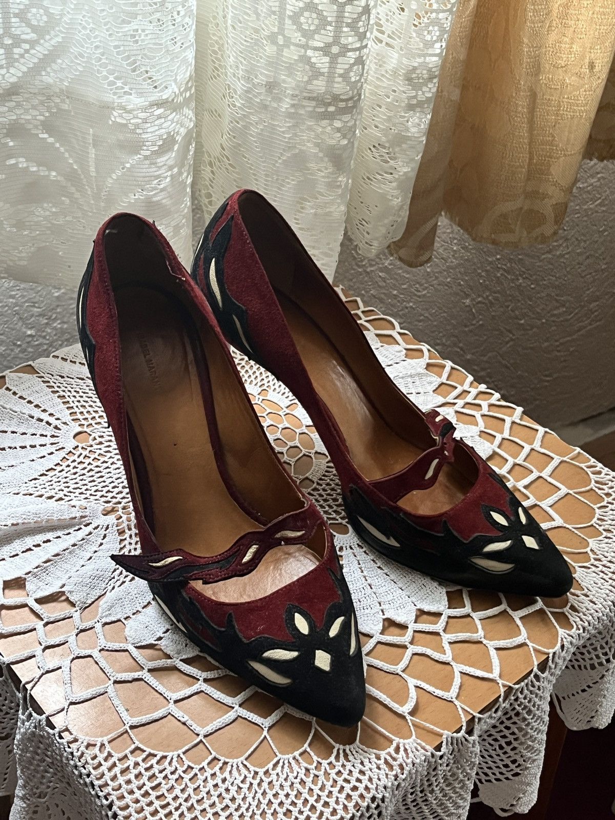 Isabel Marant Kylie Suede Mary Jane Heels – Burgundy