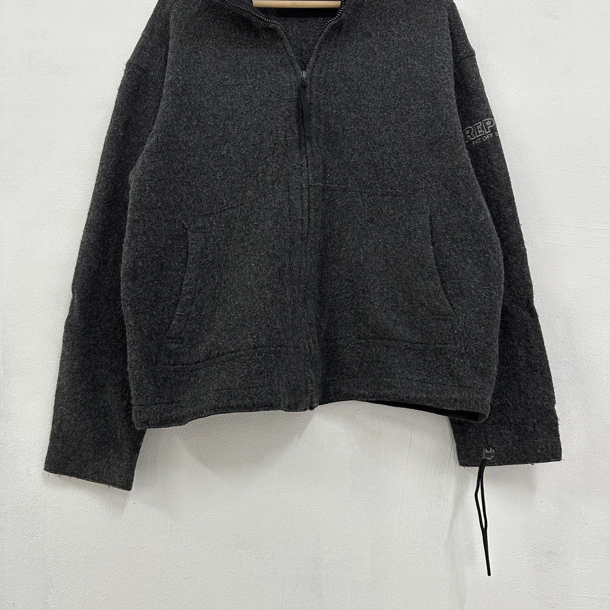 Japanese Brand × Vintage Vintage Replay Italy Sweater Zipper Ups Pat Off EU Size US XL / EU 56 / 4 - 3 Thumbnail