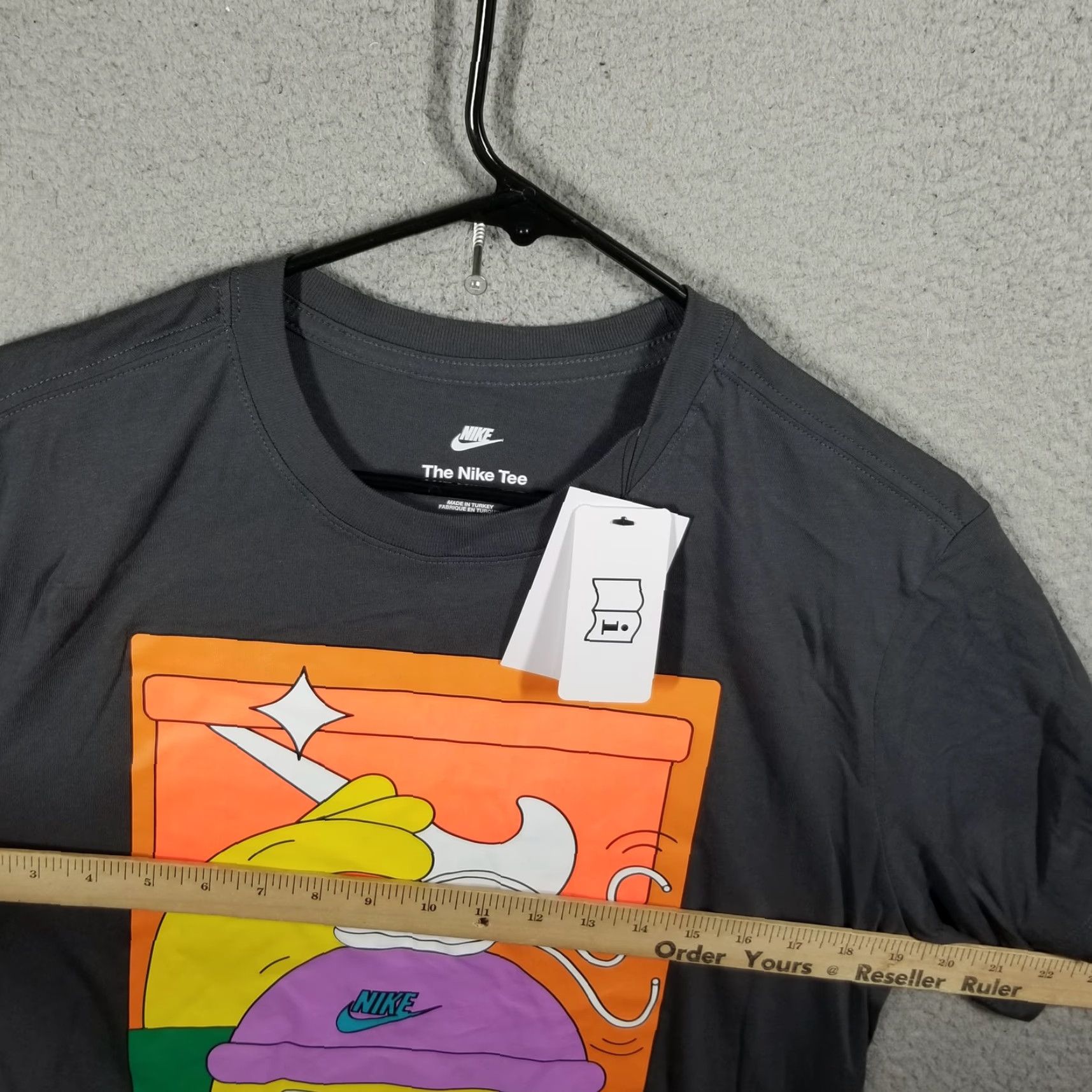 Nike VINTAGE Nike Shirt Mens Medium Cartoon Graphic T-Shirt Streetwear Street Art Shoe Hat FJ1099-060 Size US M / EU 48-50 / 2 - 6 Thumbnail