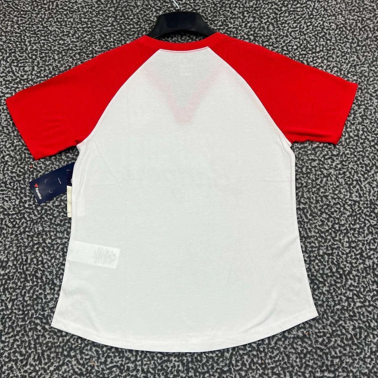 Other Wisconsin Badgers Shirt Women Fanatics Short Sleeve New M Size M / US 6-8 / IT 42-44 - 2 Thumbnail