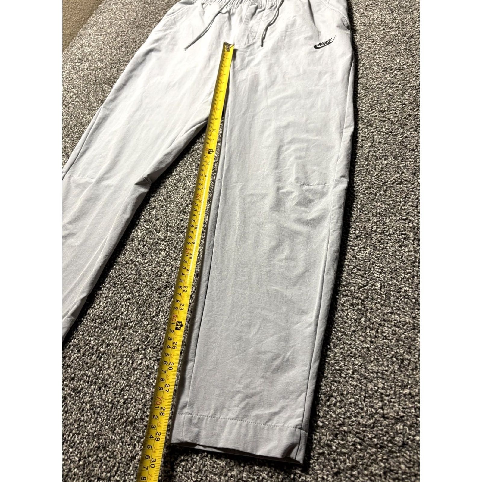 Nike Nike Sportswear Commuter Pants Men M Platinum Tech Woven Performance DM6621 Size US 31 - 5 Thumbnail