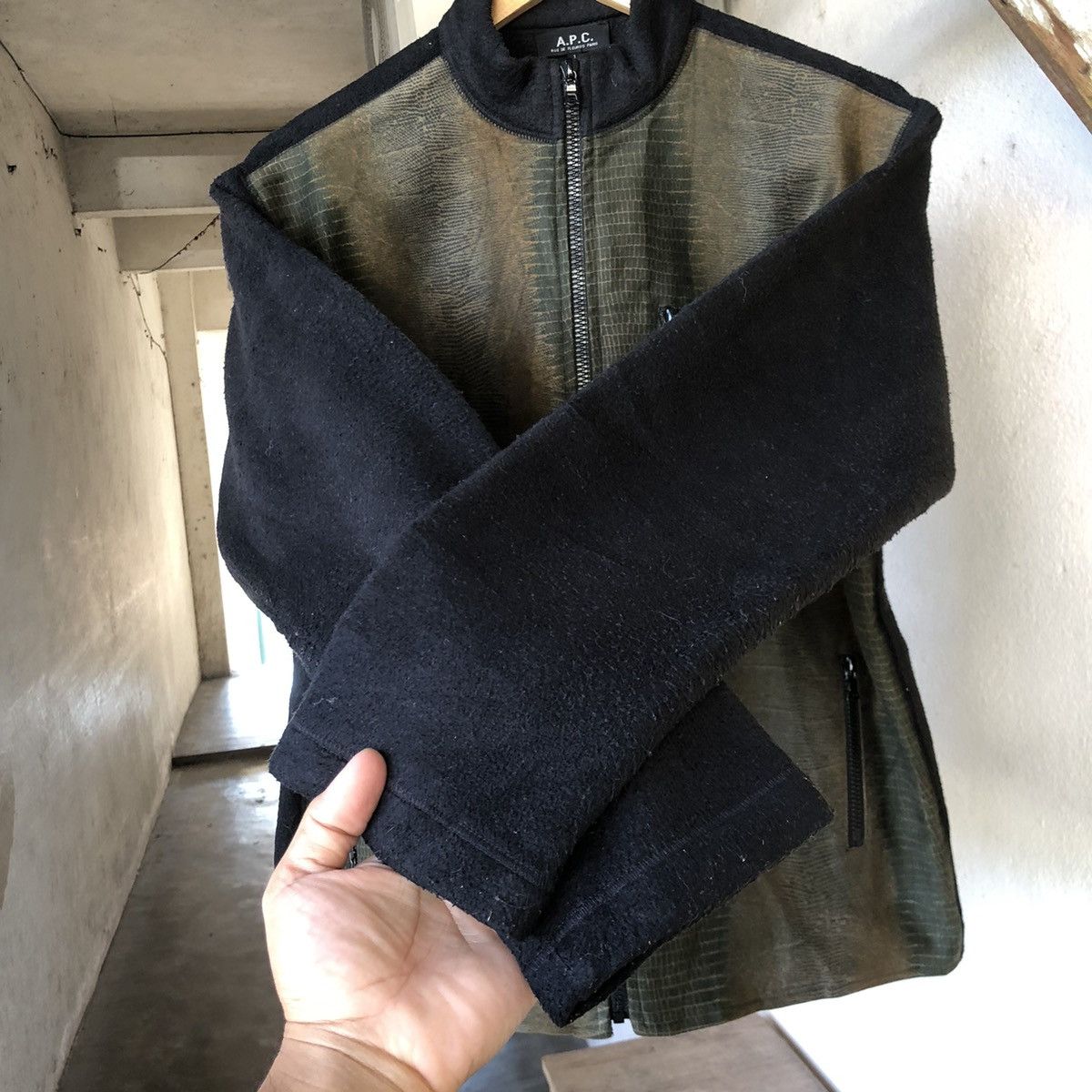 A.P.C. A.P.C Crocodile Skin Print Design Jacket Size US M / EU 48-50 / 2 - 7 Thumbnail