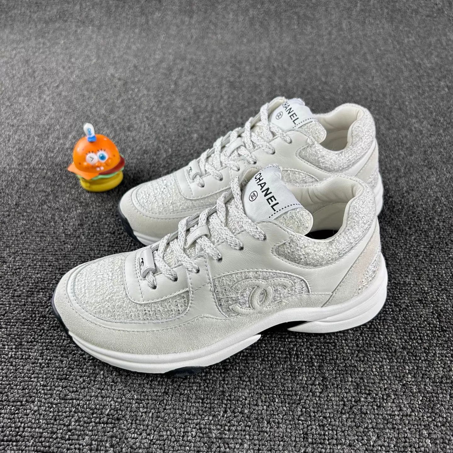 Chanel Chanel Tweed CC Logo Women's Size 35 Sneakers Size US 4.5 / IT 34.5 - 1 Thumbnail