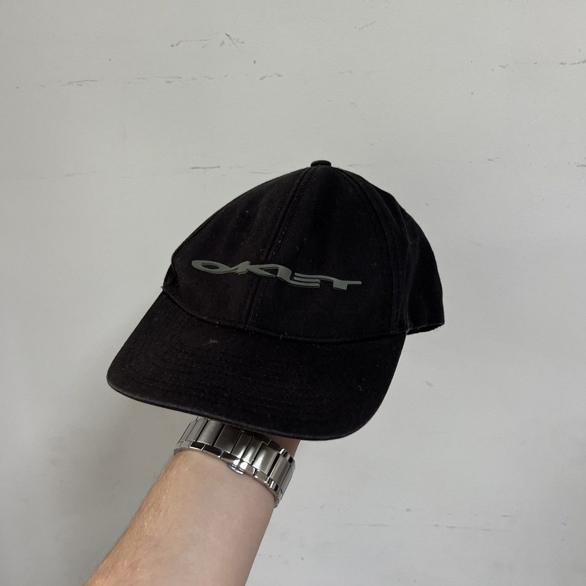 Oakley Cap Oakley rare Big Logo Vintage Streetwear Size ONE SIZE - 2 Thumbnail
