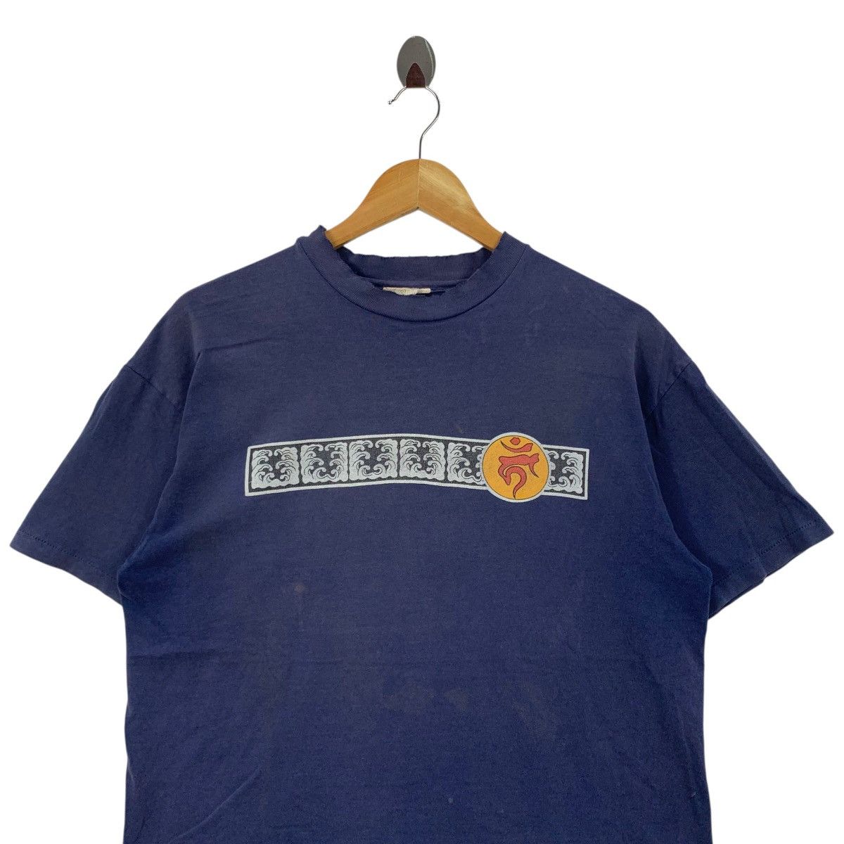 Vintage Vintage 90s DISTRESSED CUSTOM WORKS Surf SkateTrashed Tshirt Size US M / EU 48-50 / 2 - 2 Thumbnail