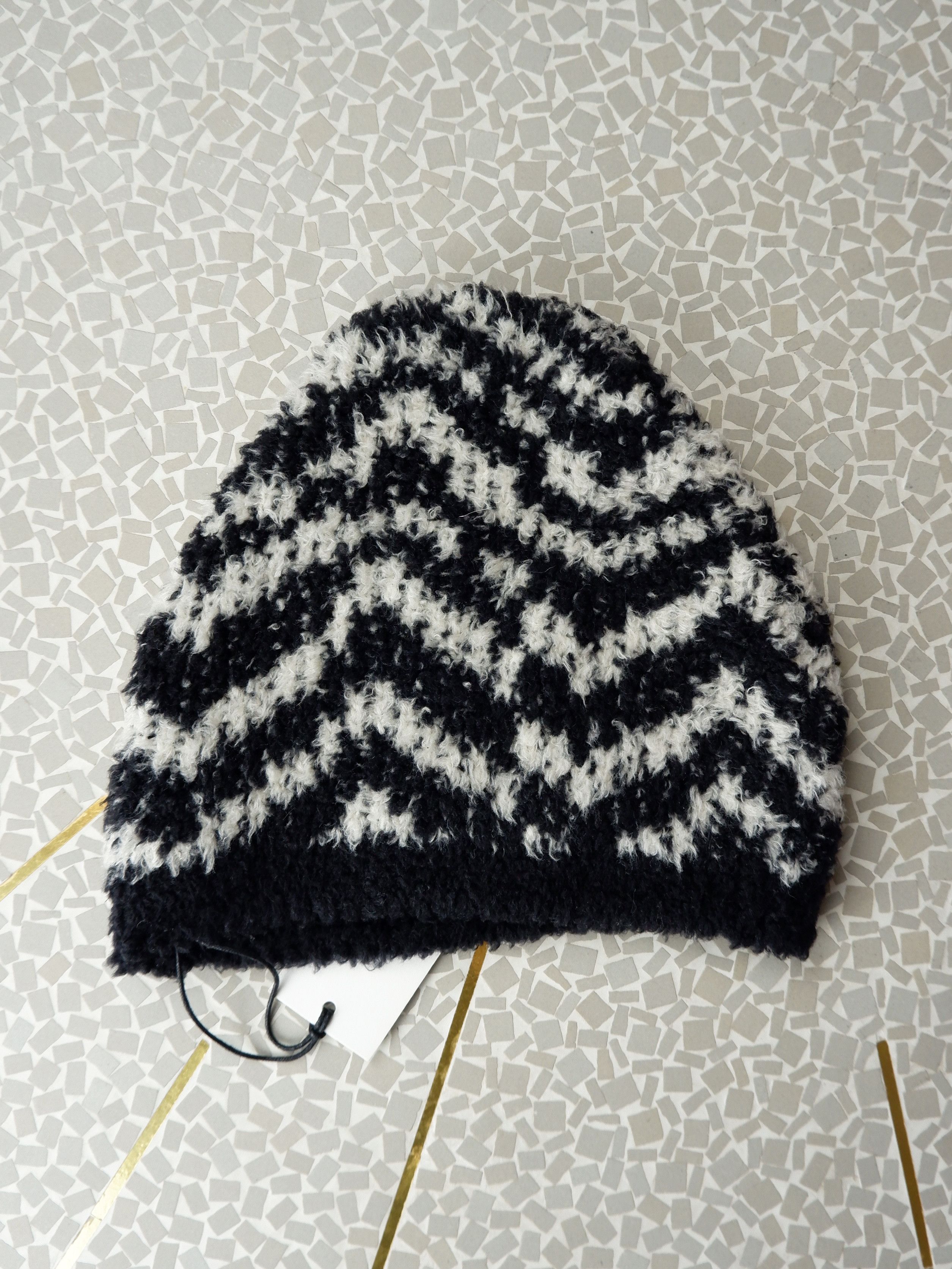 Kris Van Assche Last drop! Kris van Assche wool chevron beanie AW14 Size ONE SIZE - 1 Thumbnail