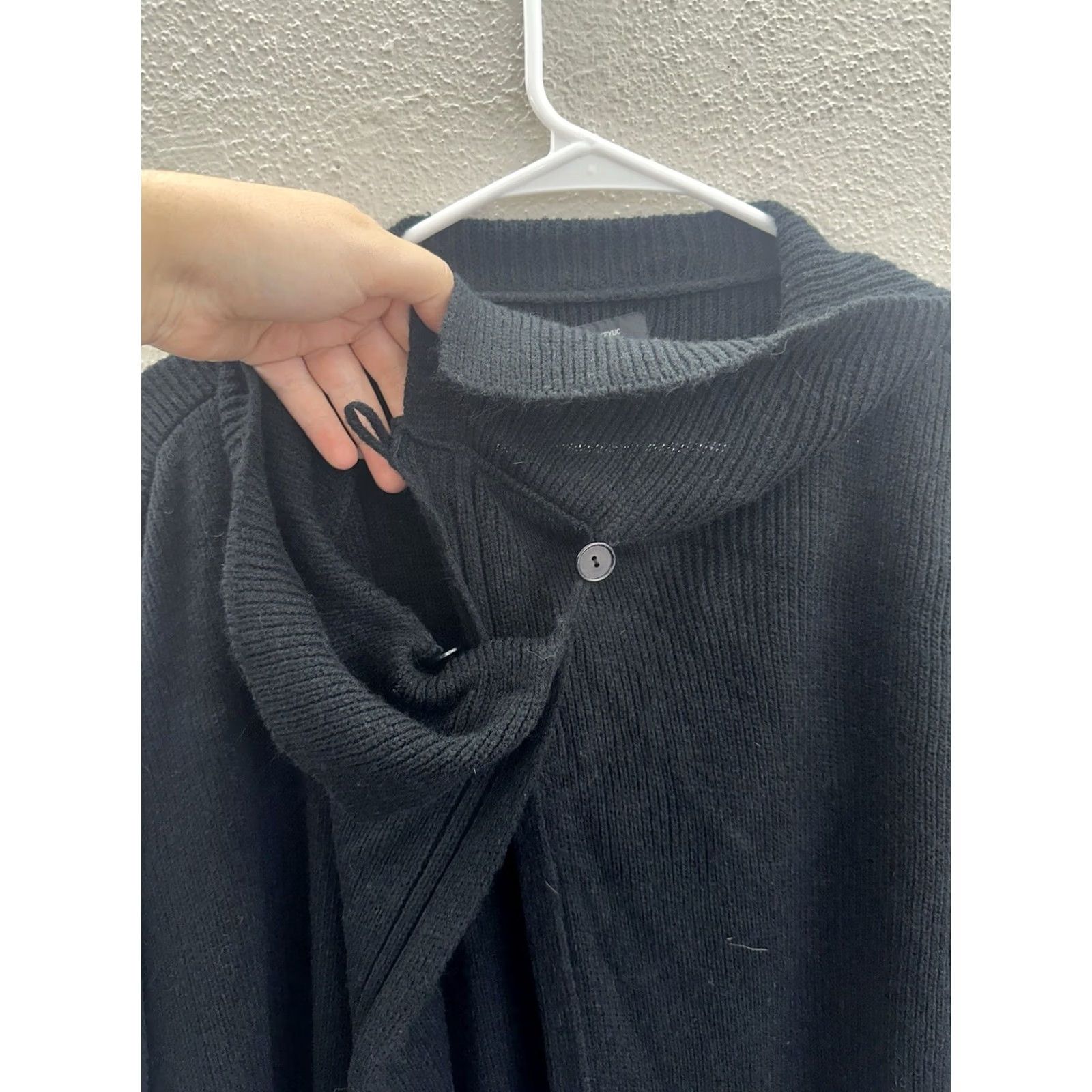 Vintage Specialty House Womens Sweater Cape One Size Black Vintage Knit Top Button Cape Solid 80s 90s Bohemian Womens Size ONE SIZE - 4 Thumbnail