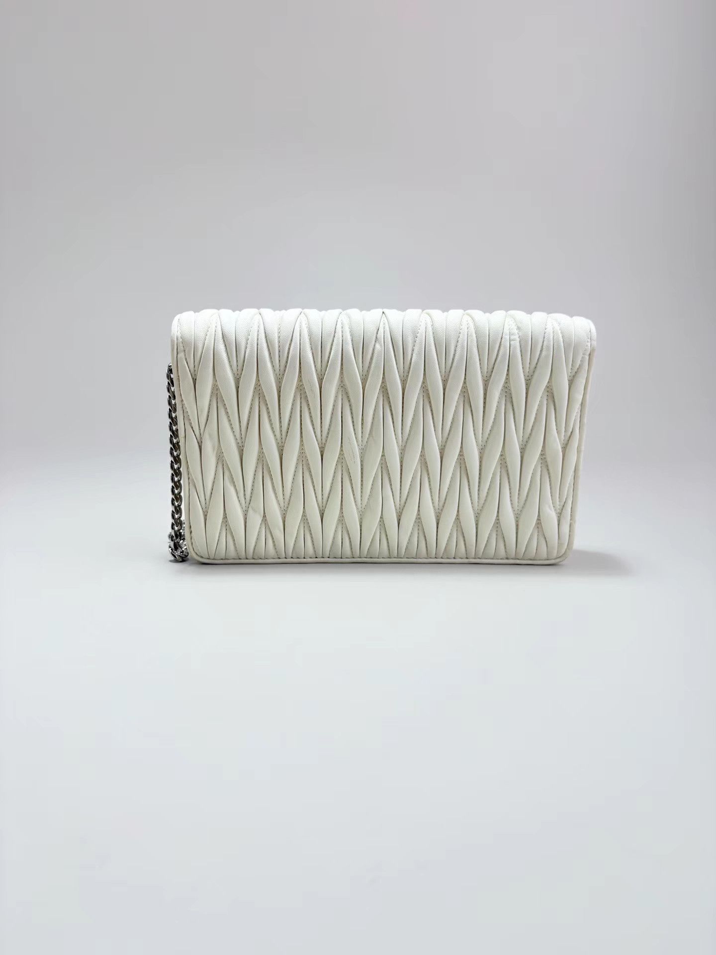 Miu Miu MIUMIU Lambskin Pleated Crossbody & Shoulder Bag Size ONE SIZE - 2 Thumbnail