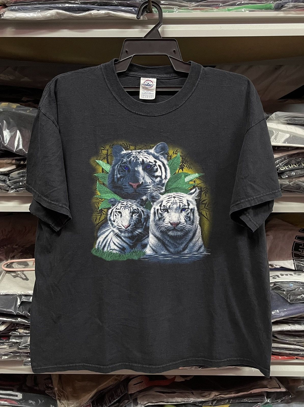 Vintage Vintage Y2K White Tiger🔥🔥🔥 Size US L / EU 52-54 / 3 - 1 Thumbnail
