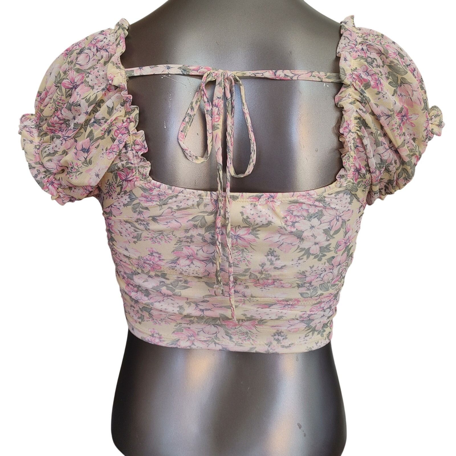 Other Madden Women XS Light Pink Floral Cropped Low Cut Ruffle Top Size XS / US 0-2 / IT 36-38 - 2 Thumbnail