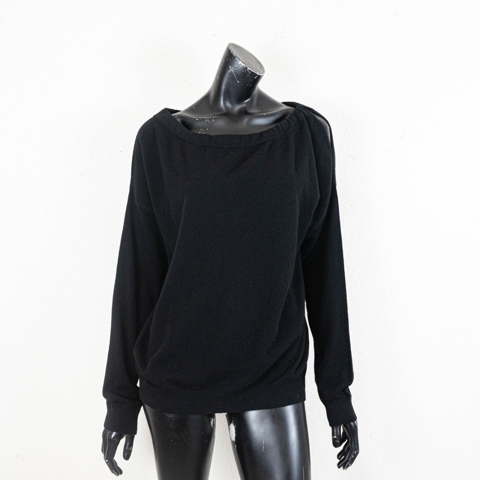 Vince Vince 100% Cashmere Cold Shoulder Sweater in black Large Size L / US 10 / IT 46 - 4 Thumbnail