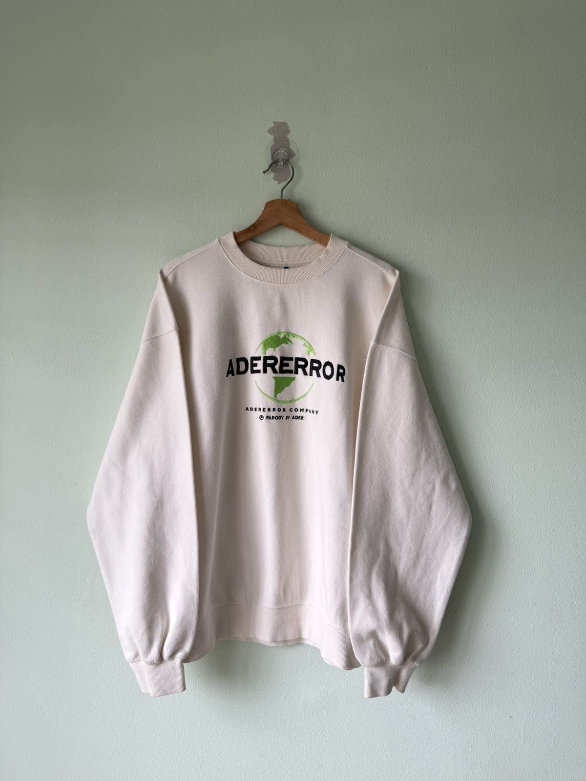 Ader Error Ader Error FW19 Universal Logo Size US L / EU 52-54 / 3 - 1 Thumbnail
