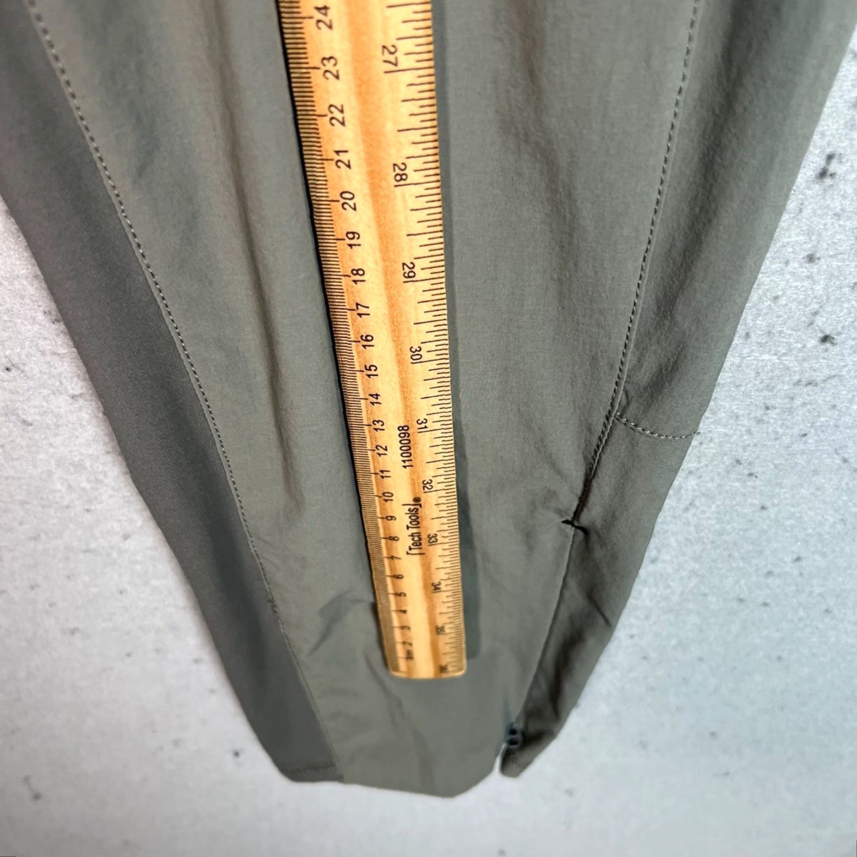 Everlane VINTAGE Everlane Womens Sweatpants Tapered Track Pants Medium Olive Green Nylon Elastane Casual Comfortable Size 32" / US 10 / IT 46 - 7 Thumbnail