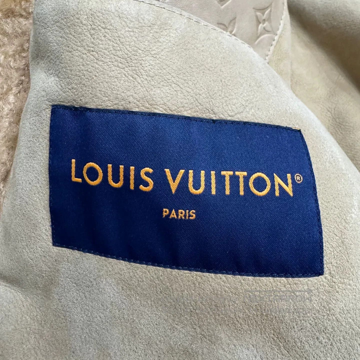 Louis Vuitton Louis Vuitton Fur Leather Jacket. Size US M / EU 48-50 / 2 - 2 Thumbnail