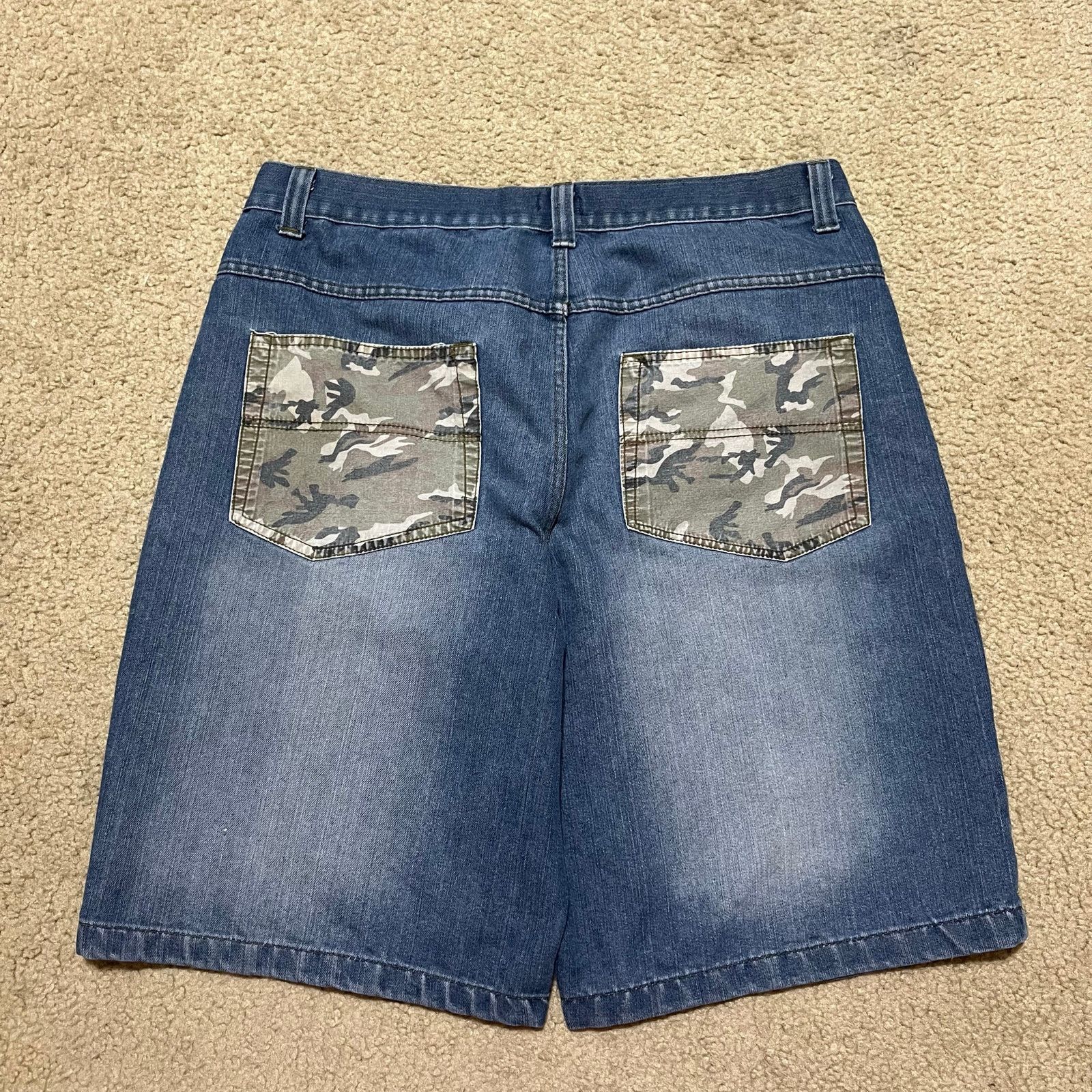 Other Y2K Revolution Baggy Skater Acid Washed Camo Pocket Jorts 38 Size US 38 / EU 54 - 1 Thumbnail