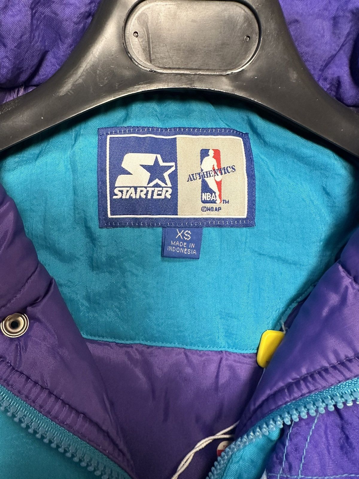 Starter 🟢 Vintage 90s Starter Charlotte Hornets NBA Jacket Original Size XS / US 0-2 / IT 36-38 - 3 Thumbnail