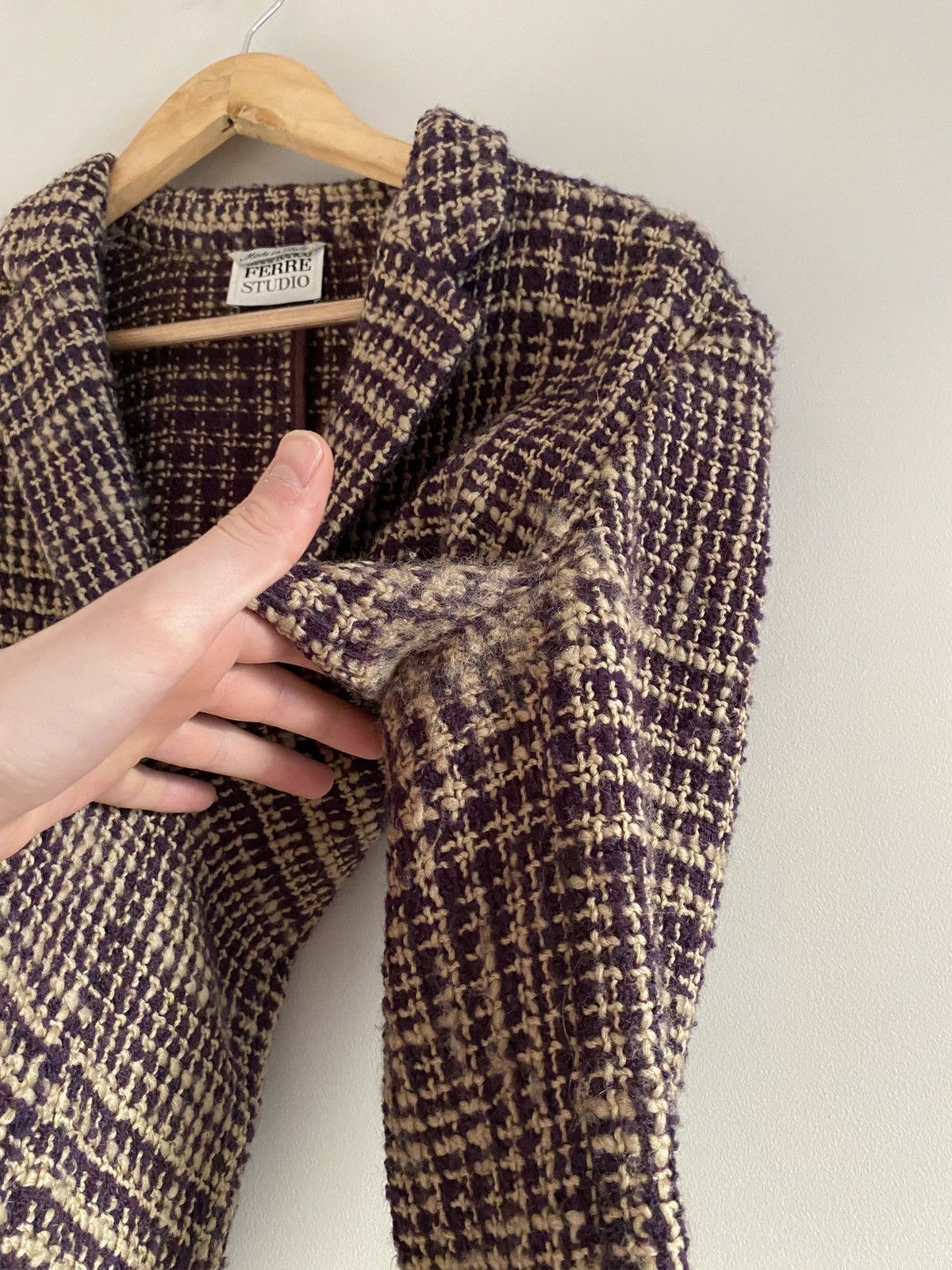 Gianfranco Ferre Gianfranco Ferré Studio Cropped Wool Tweed Blazer Size L / US 10 / IT 46 - 8 Thumbnail