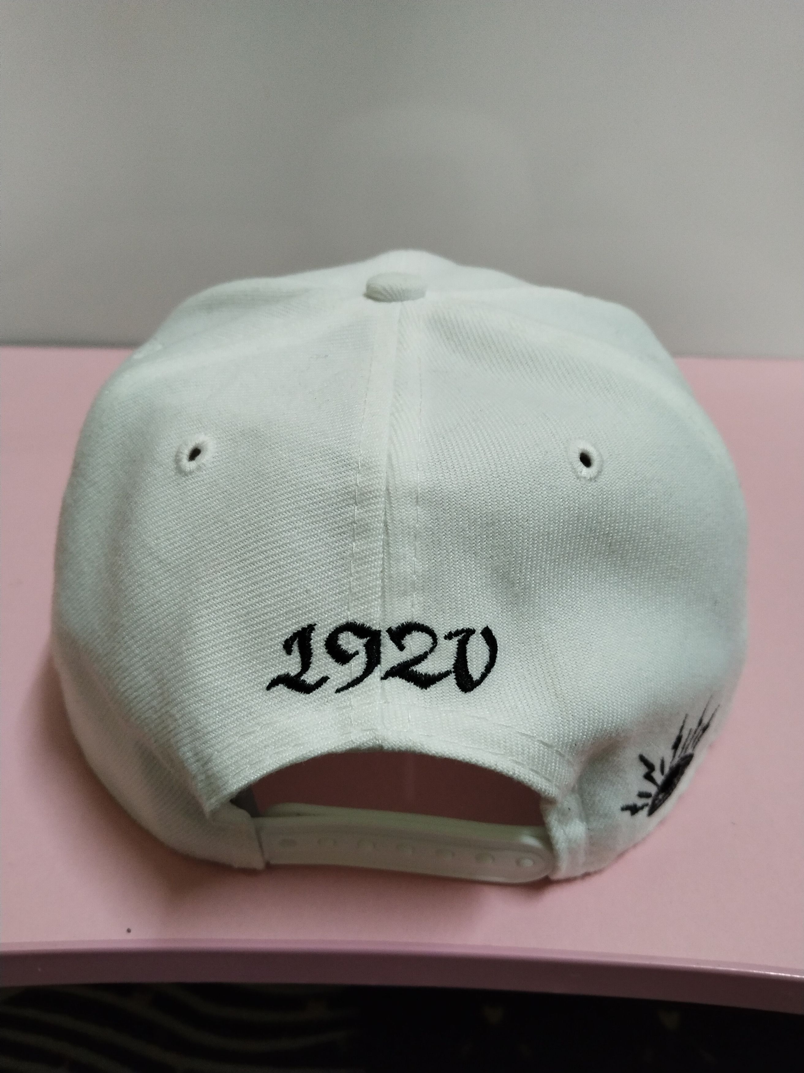 Buddha to Buddha × New Era SCRIPT PRAYING BUDDHA NEW ERA CAP Size ONE SIZE - 5 Thumbnail