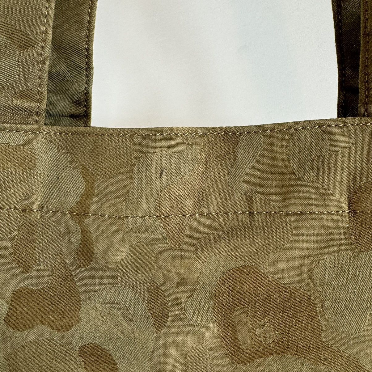 Bape OG Bape Tonal Gold Olive Camo Tote Bag Size ONE SIZE - 10 Thumbnail
