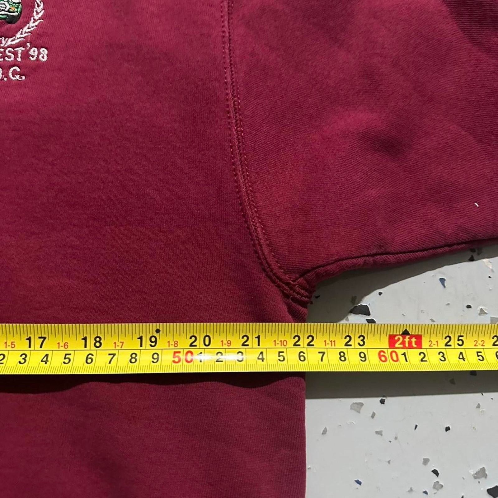 Fruit Of The Loom Vintage Fruit of the Loom 1998 Car Meet Burgundy Sweater Size US L / EU 52-54 / 3 - 5 Thumbnail