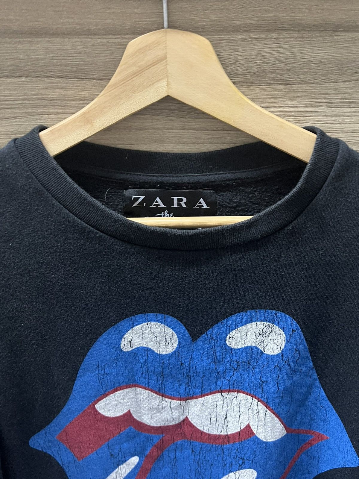 The Rolling Stones The Rolling Stones zara sweater black big logo vintage rock Size US L / EU 52-54 / 3 - 2 Thumbnail
